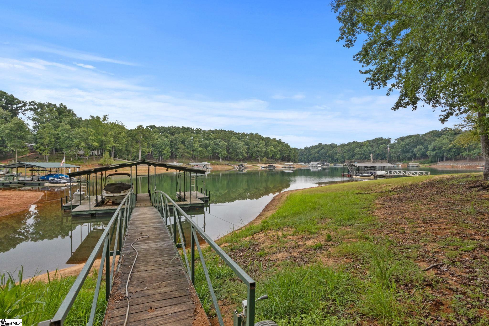 215b Black Bass Road Property Photo 3