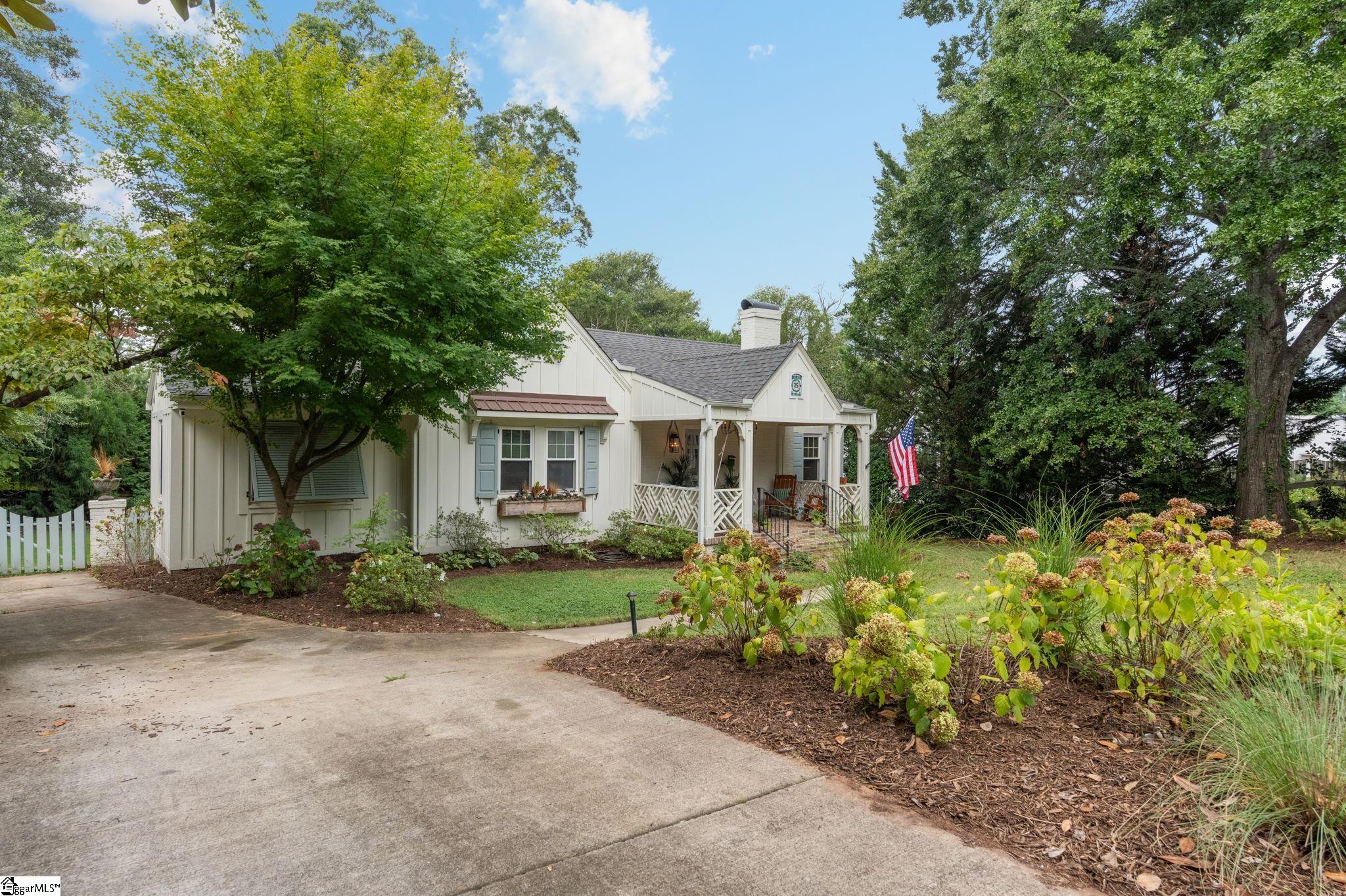 25 Arcadia Drive Property Photo 2