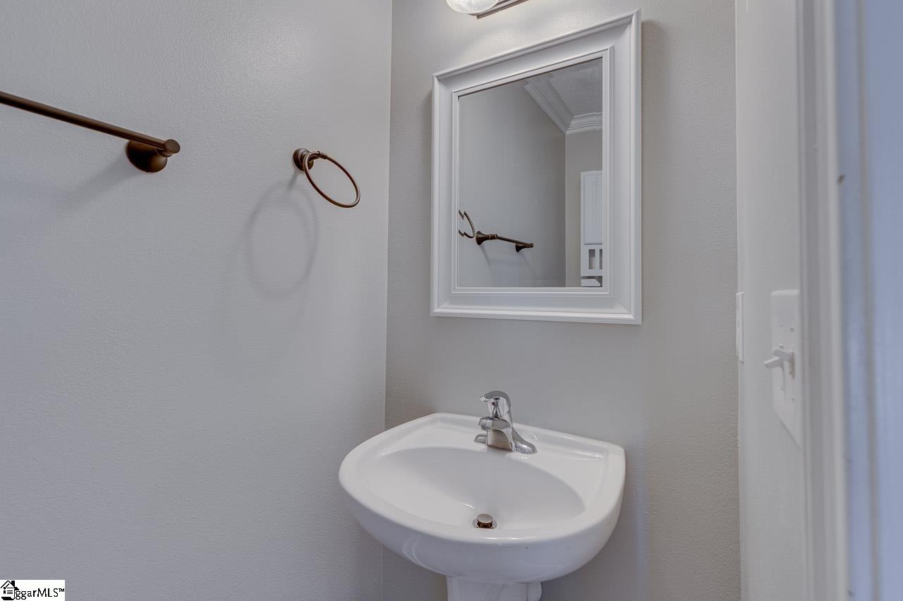 253 Rivers Edge Drive Property Photo 9