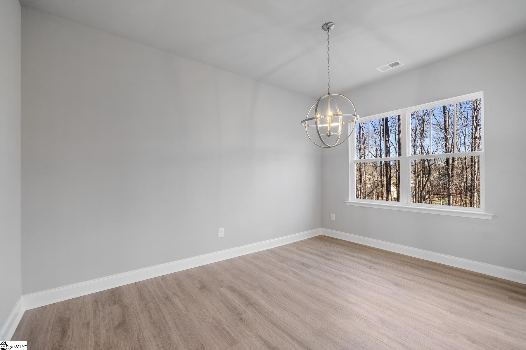 628 Forest Creek Circle Property Photo 12