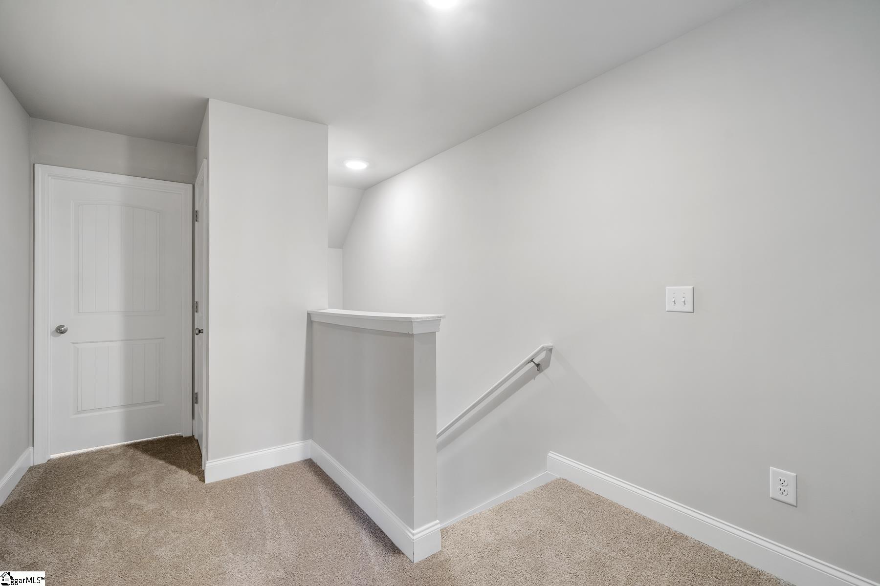 628 Forest Creek Circle Property Photo 15
