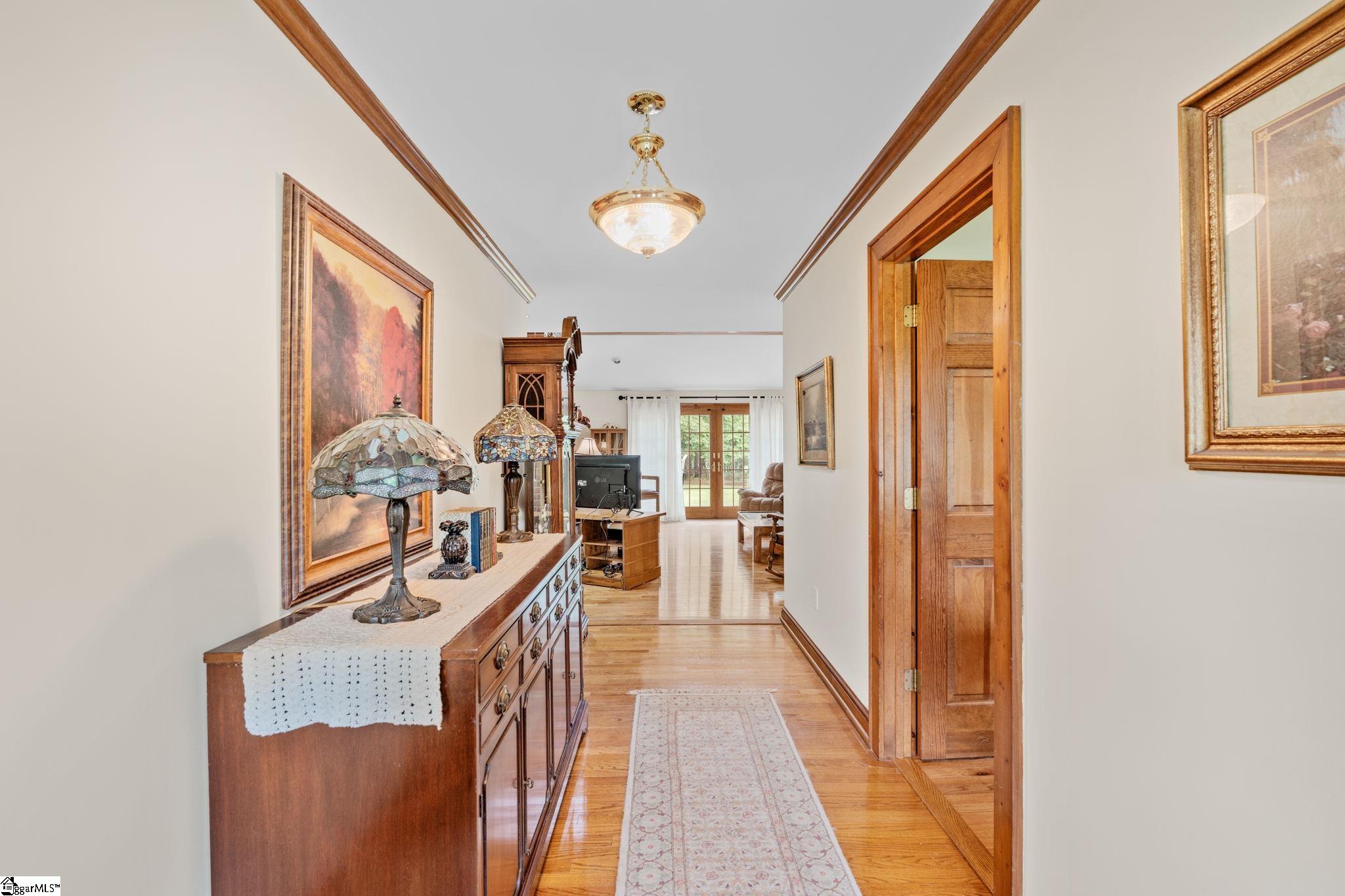 1100 Pine Knoll Property Photo 10