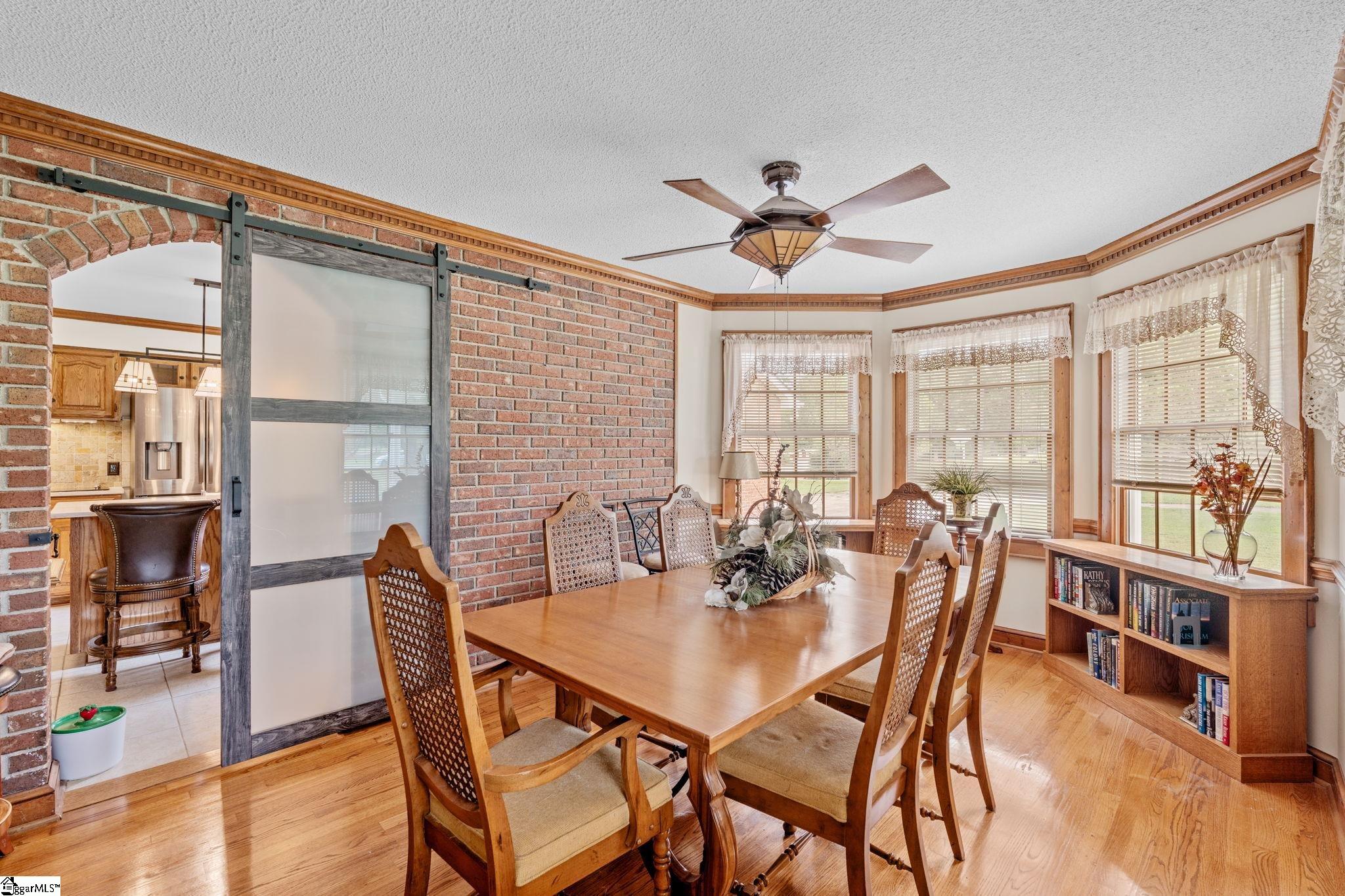 1100 Pine Knoll Property Photo 17