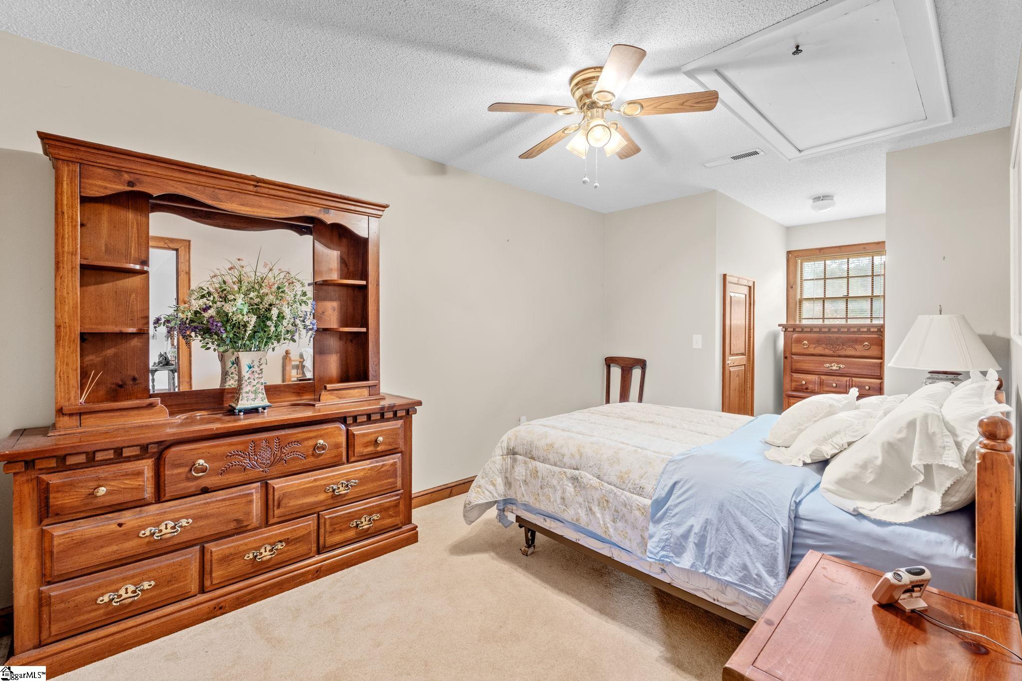 1100 Pine Knoll Property Photo 25