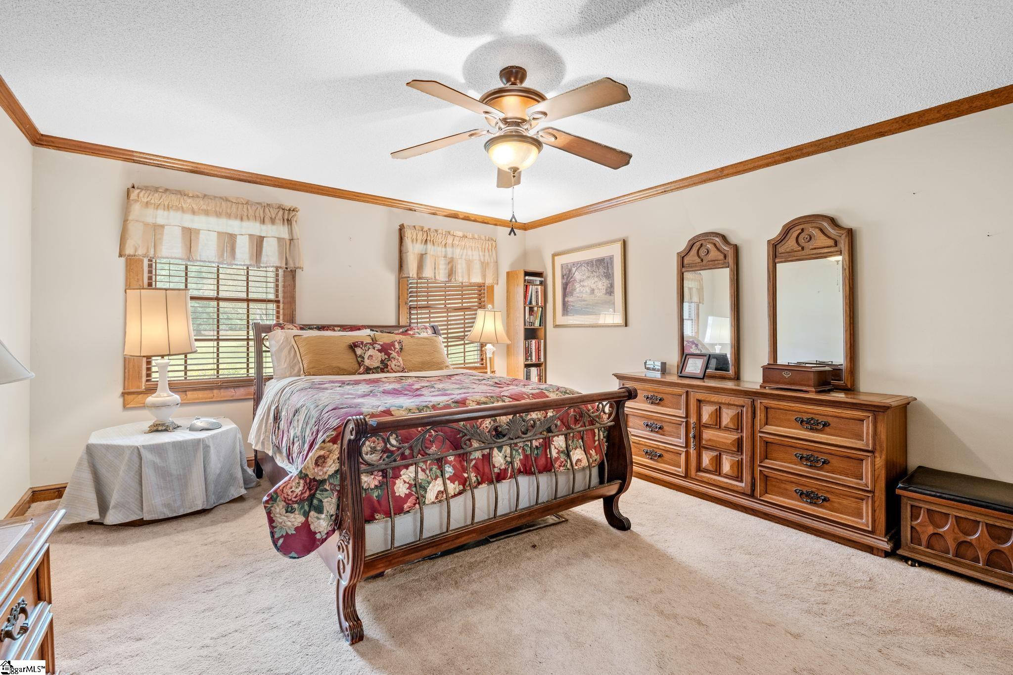 1100 Pine Knoll Property Photo 32