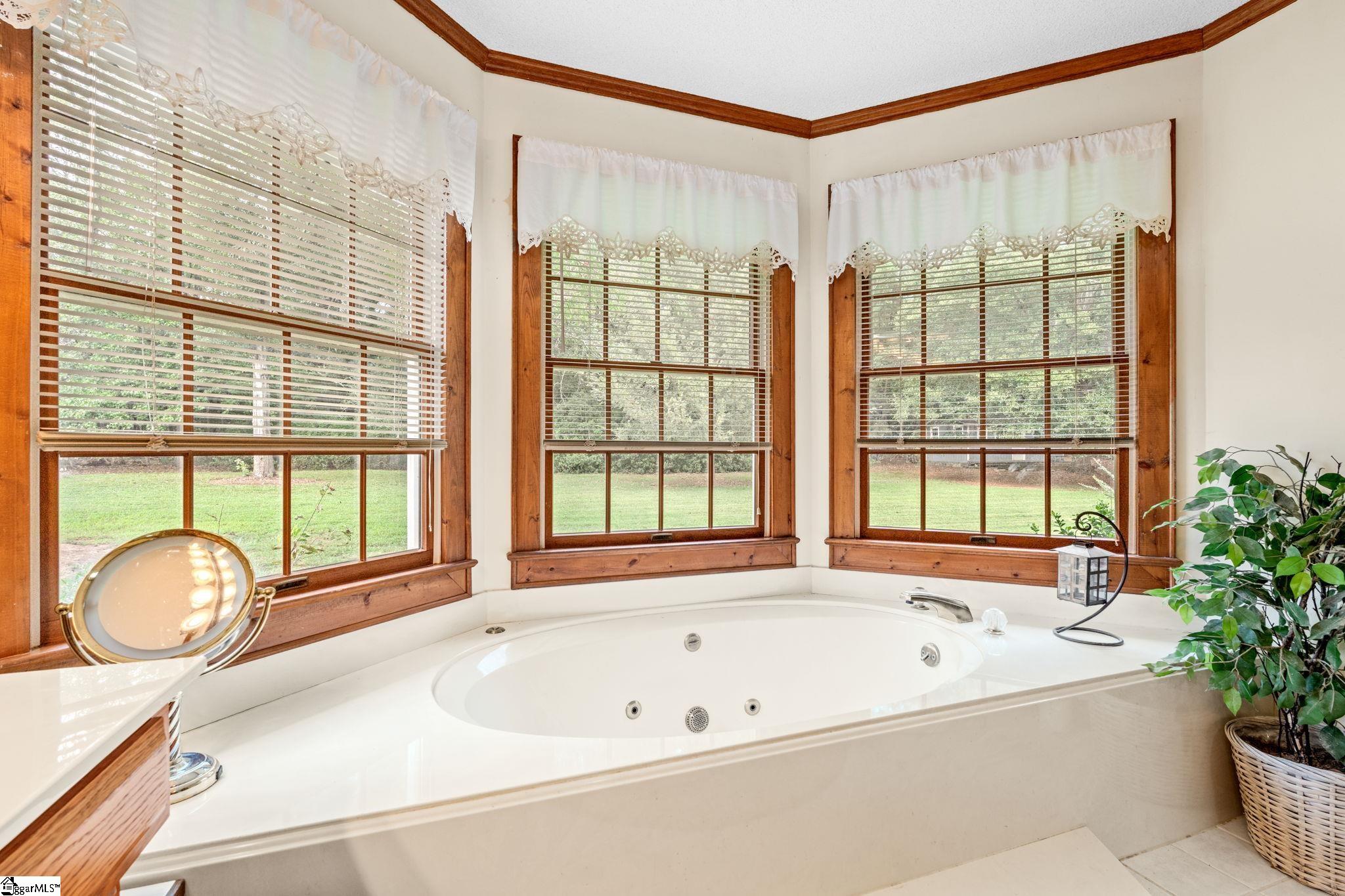 1100 Pine Knoll Property Photo 35