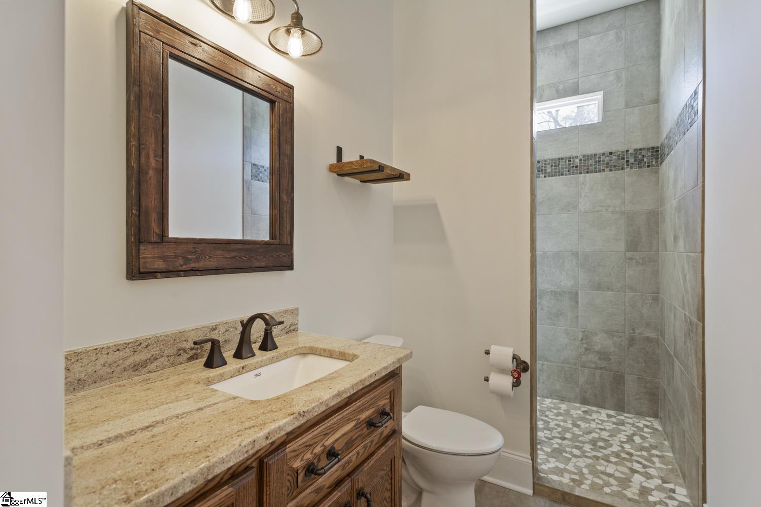 102 Misty Oaks Lane Property Photo 10