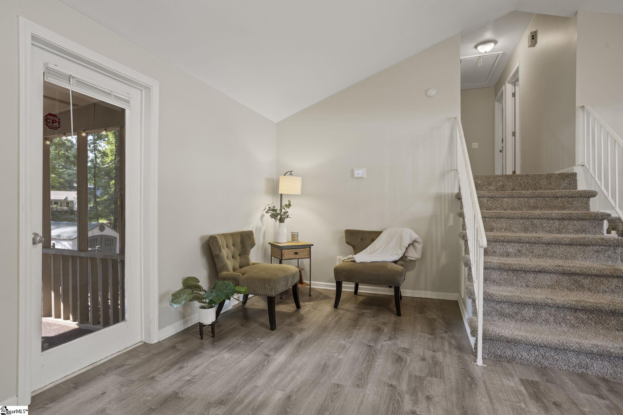 102 Branchview Court Property Photo 10