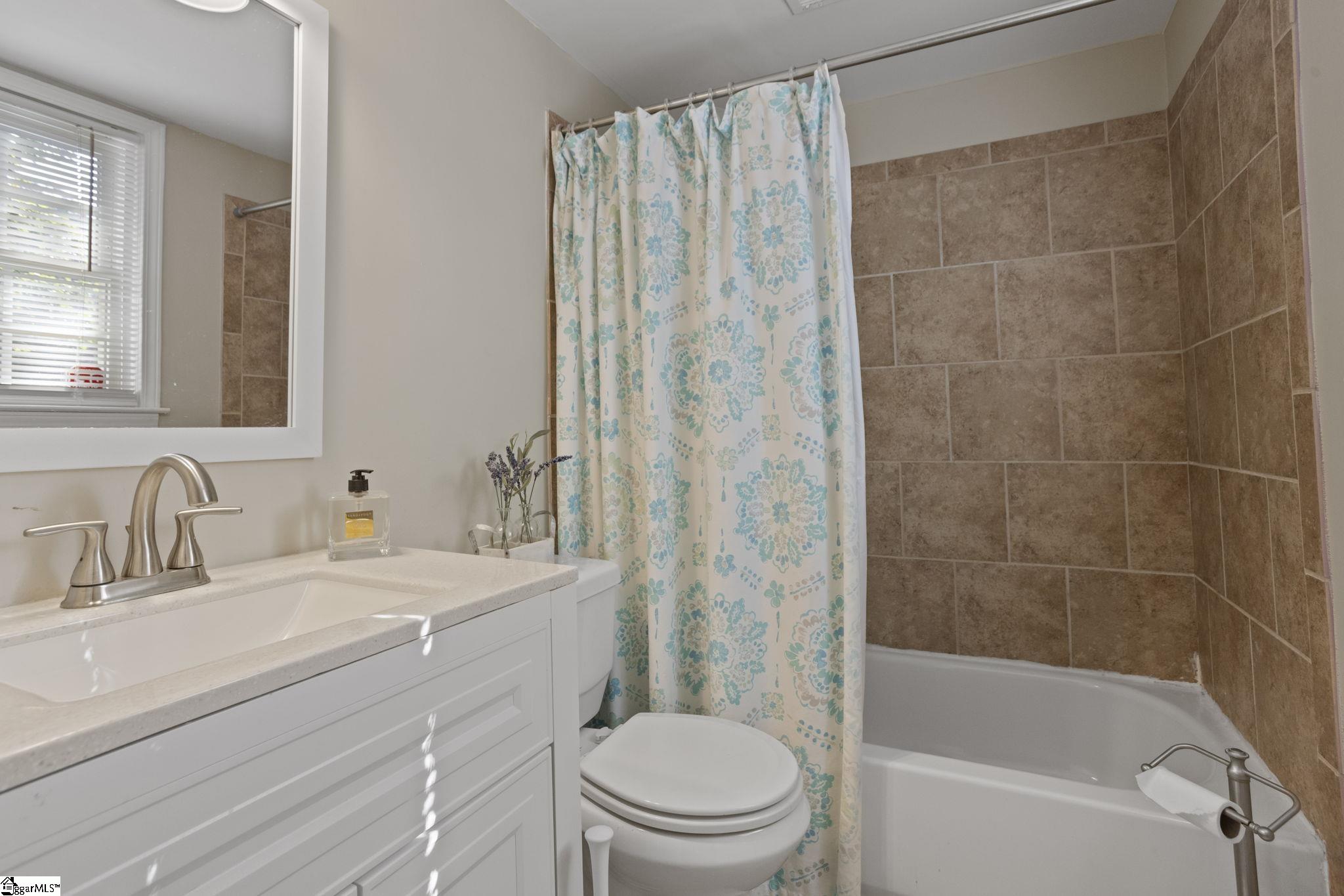 102 Branchview Court Property Photo 31