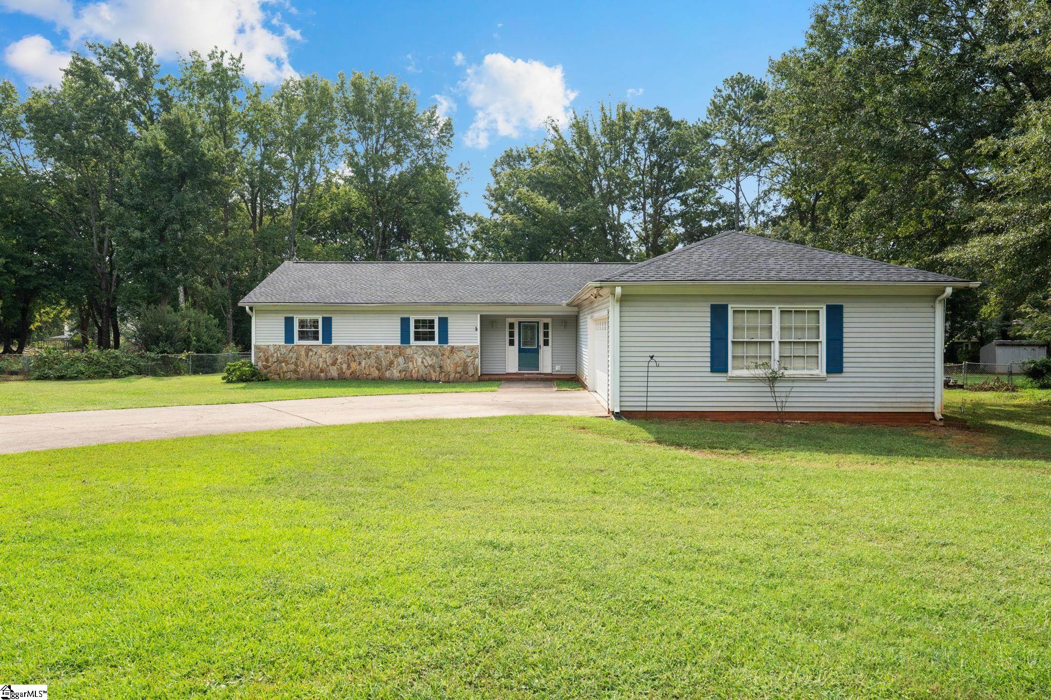 205 Harness Trail Property Photo 1