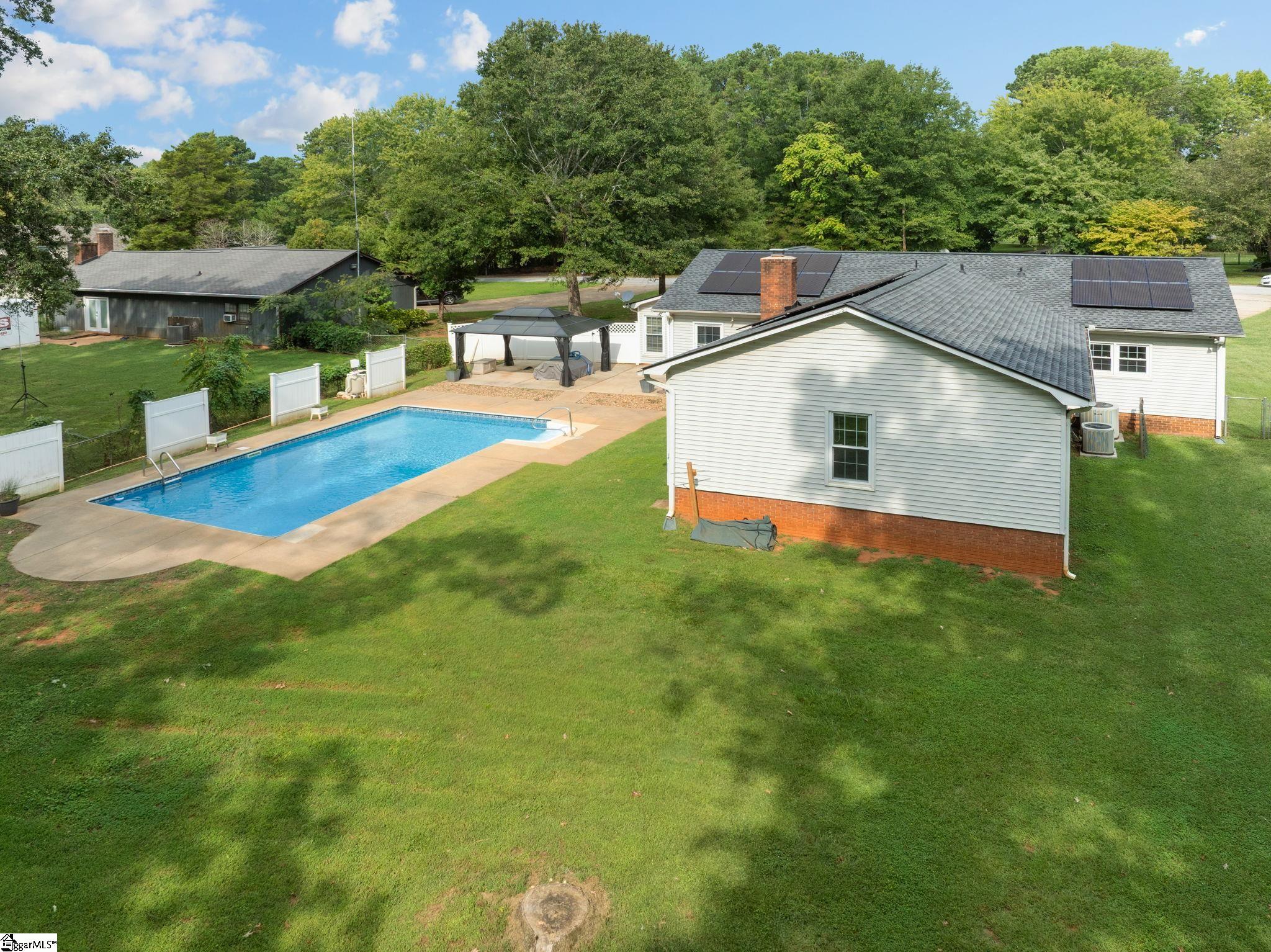 205 Harness Trail Property Photo 33
