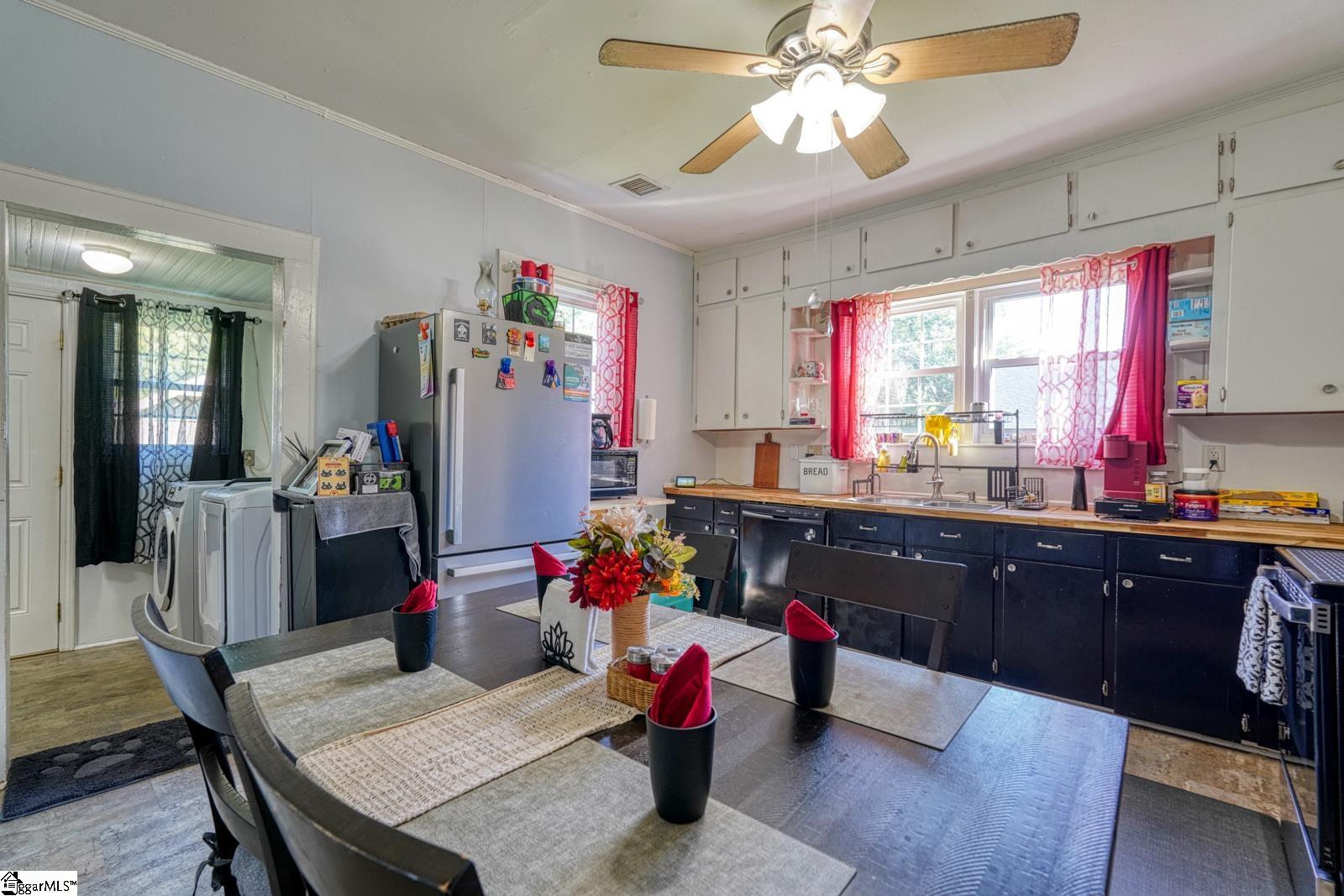 15 3rd Street Property Photo 9