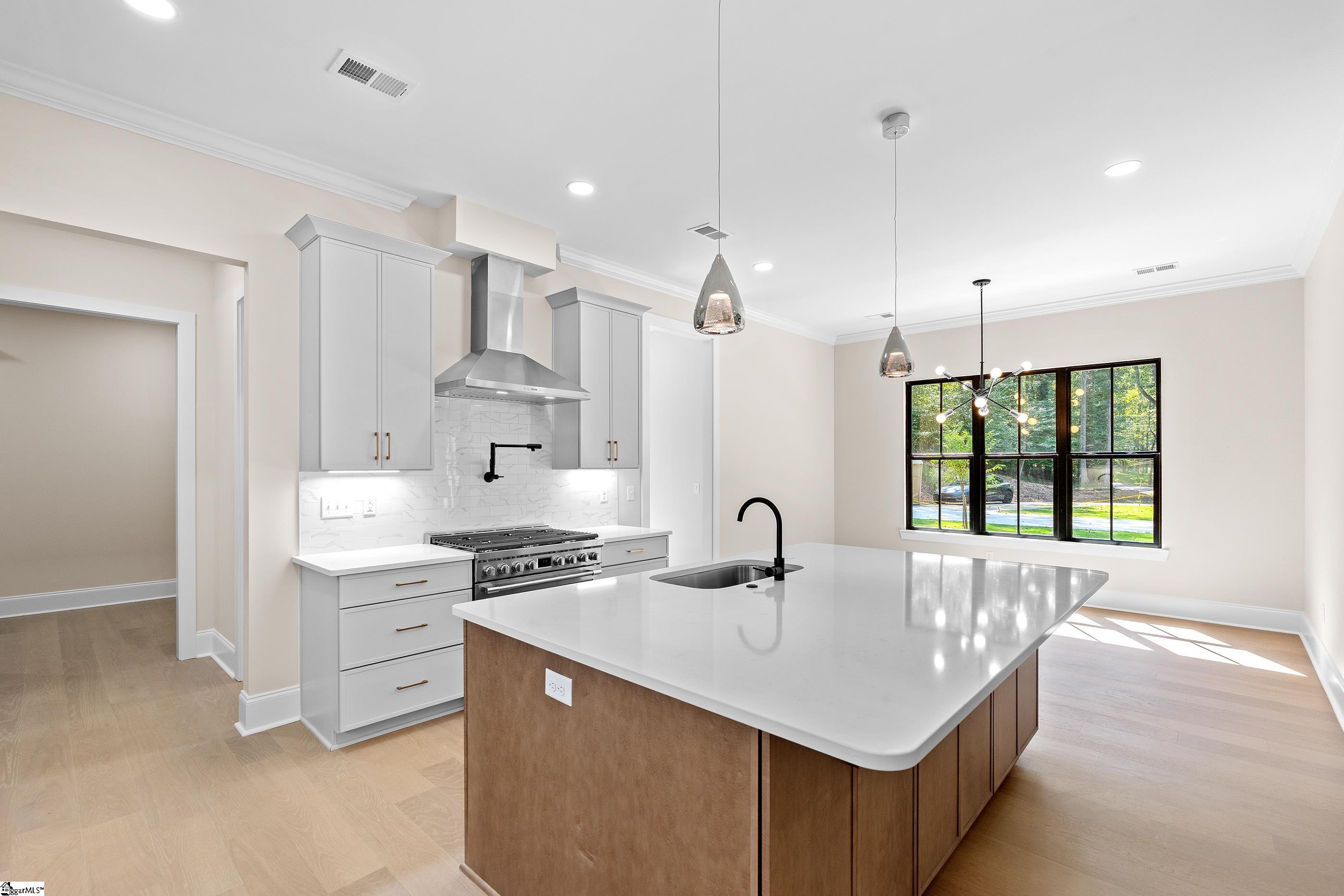 188 Graylyn Drive Property Photo 17