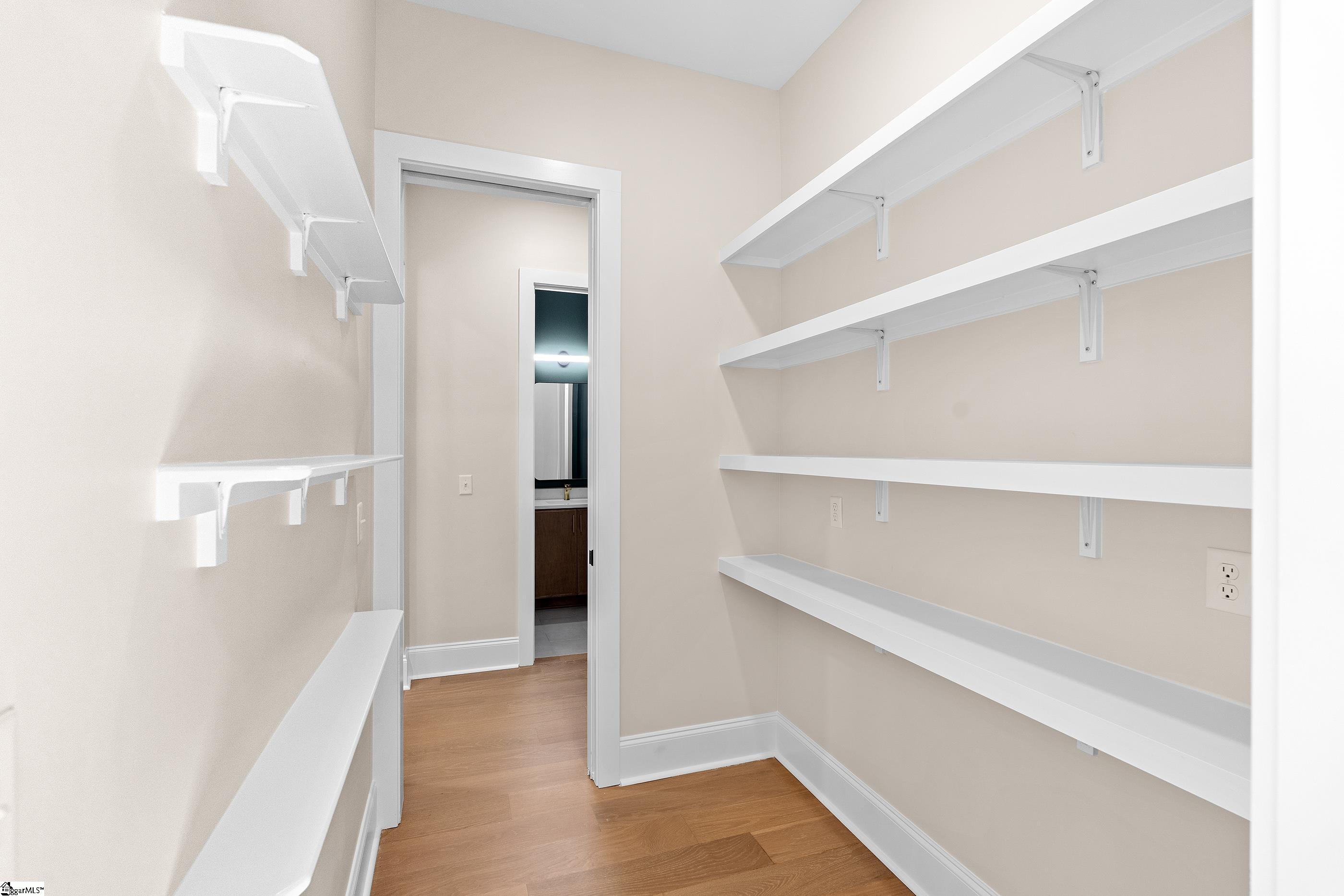 188 Graylyn Drive Property Photo 19