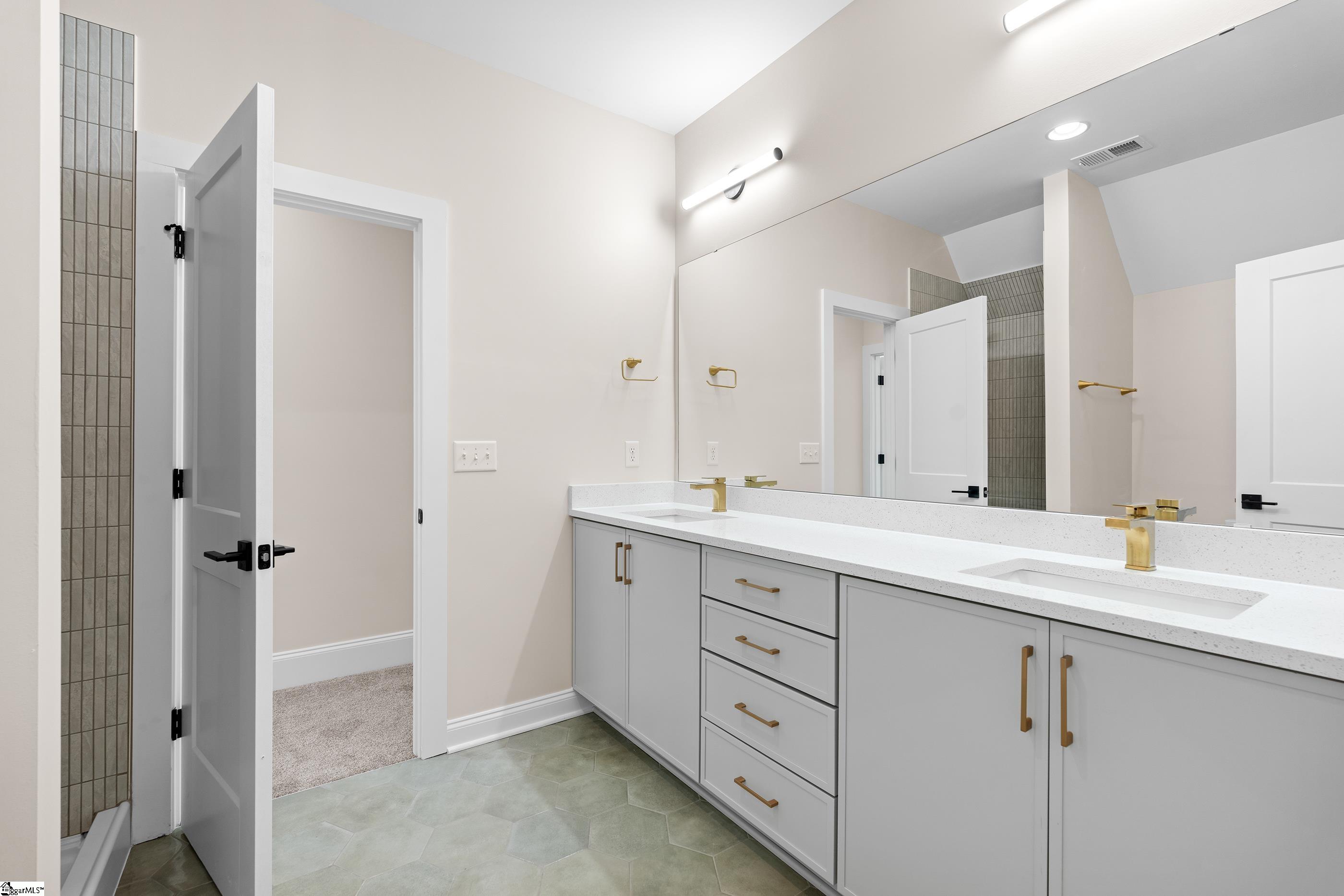 188 Graylyn Drive Property Photo 24