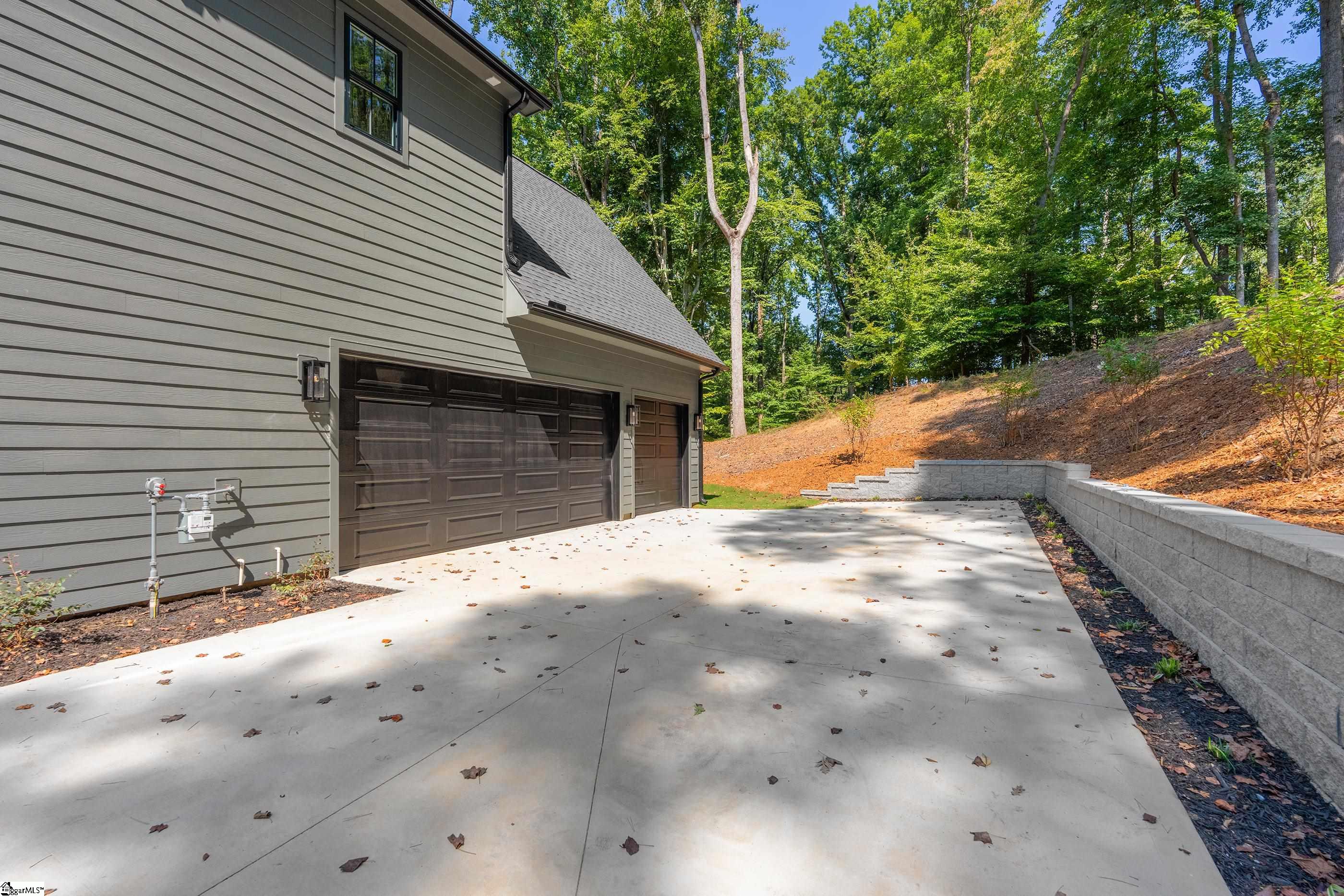 188 Graylyn Drive Property Photo 41
