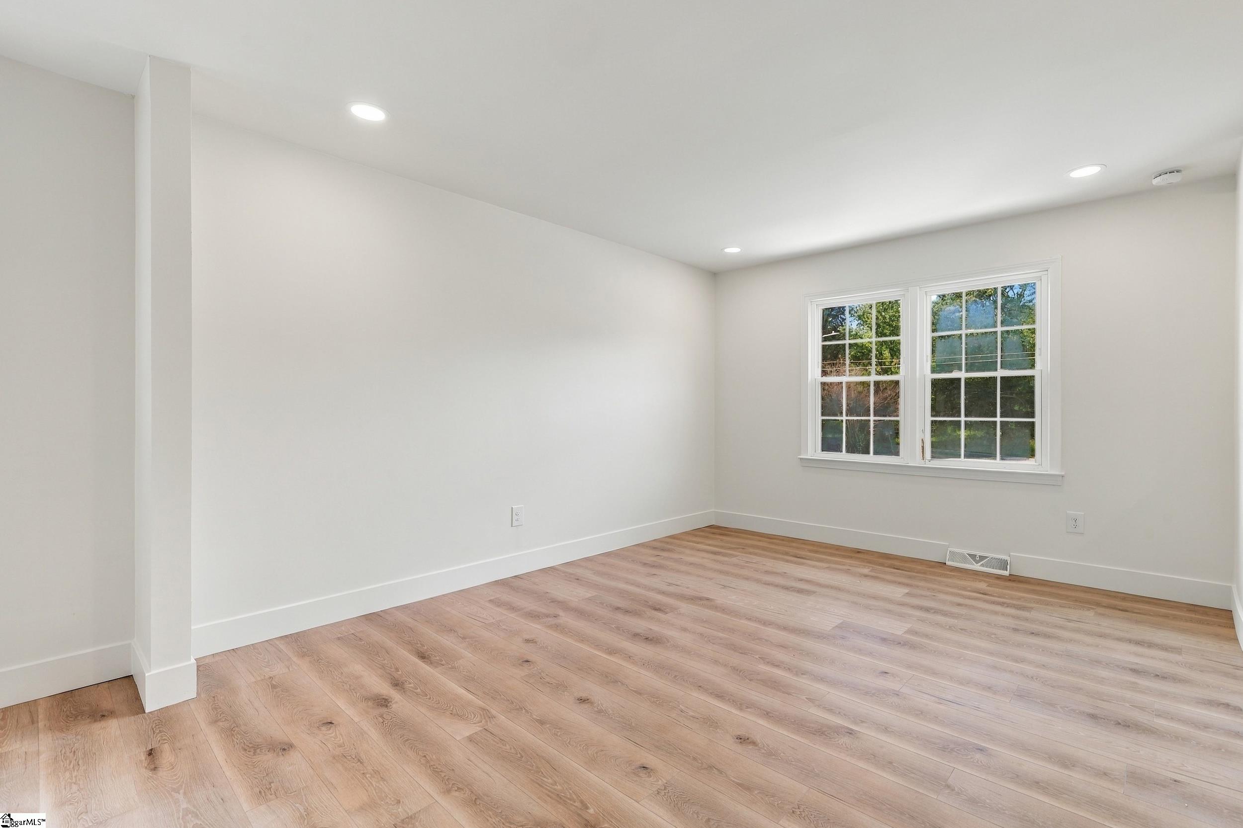 101 Agewood Drive Property Photo 8