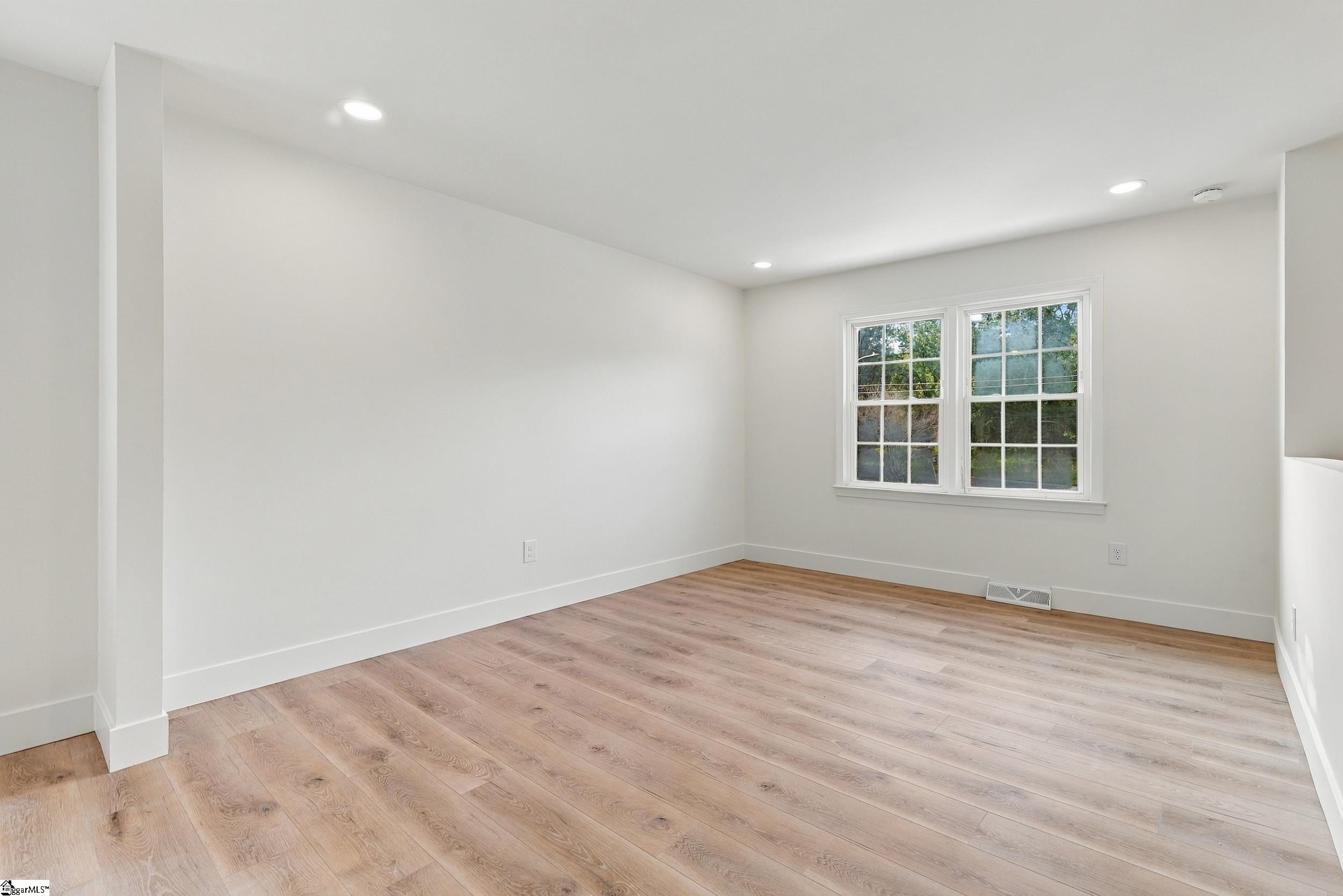 101 Agewood Drive Property Photo 9