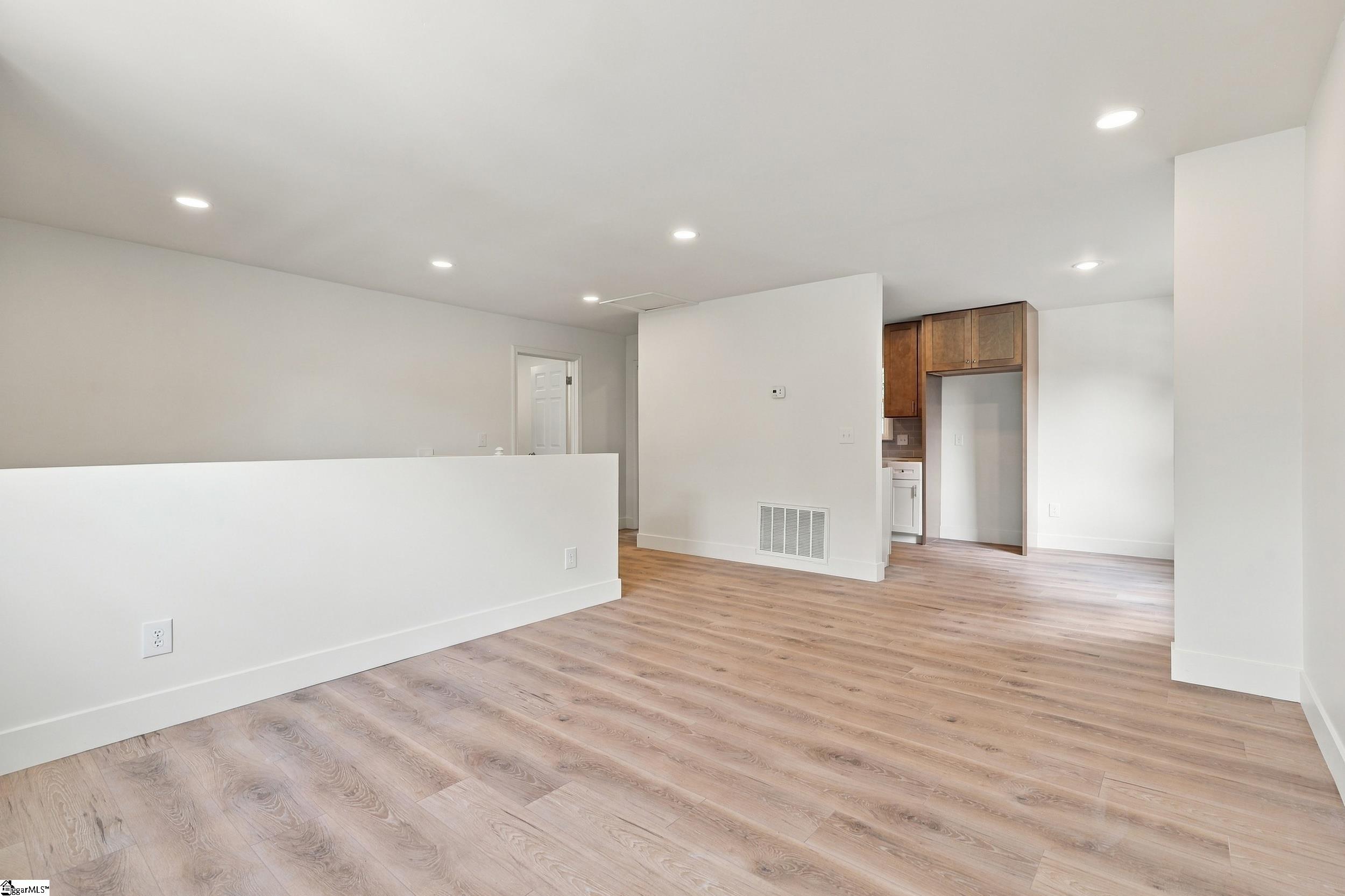 101 Agewood Drive Property Photo 10