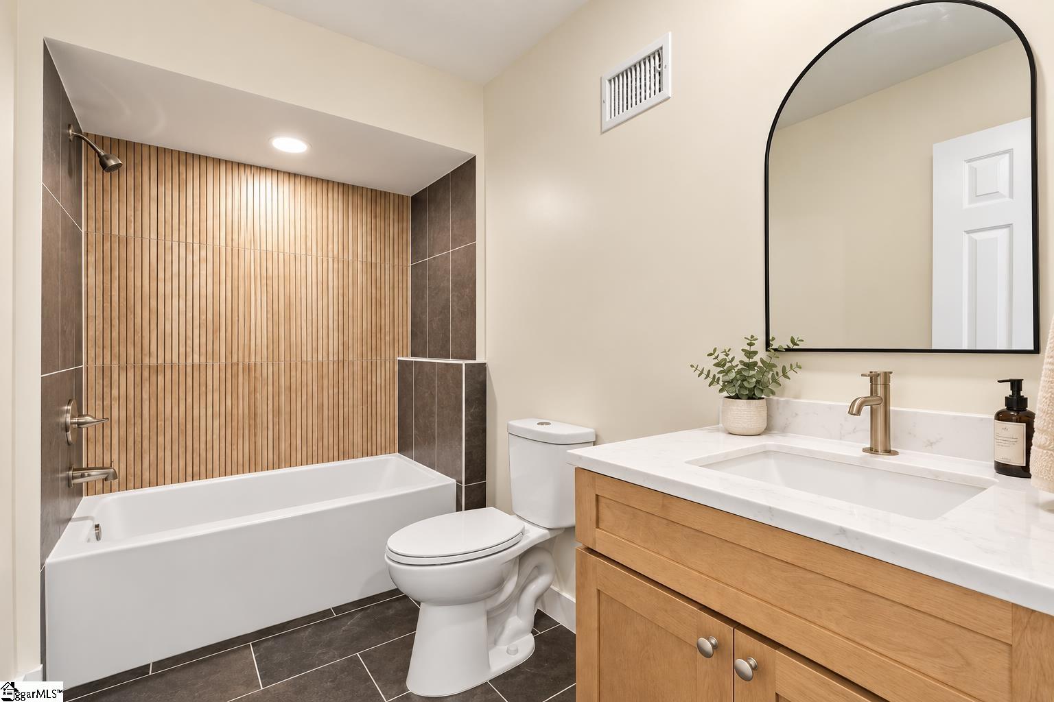 101 Agewood Drive Property Photo 17