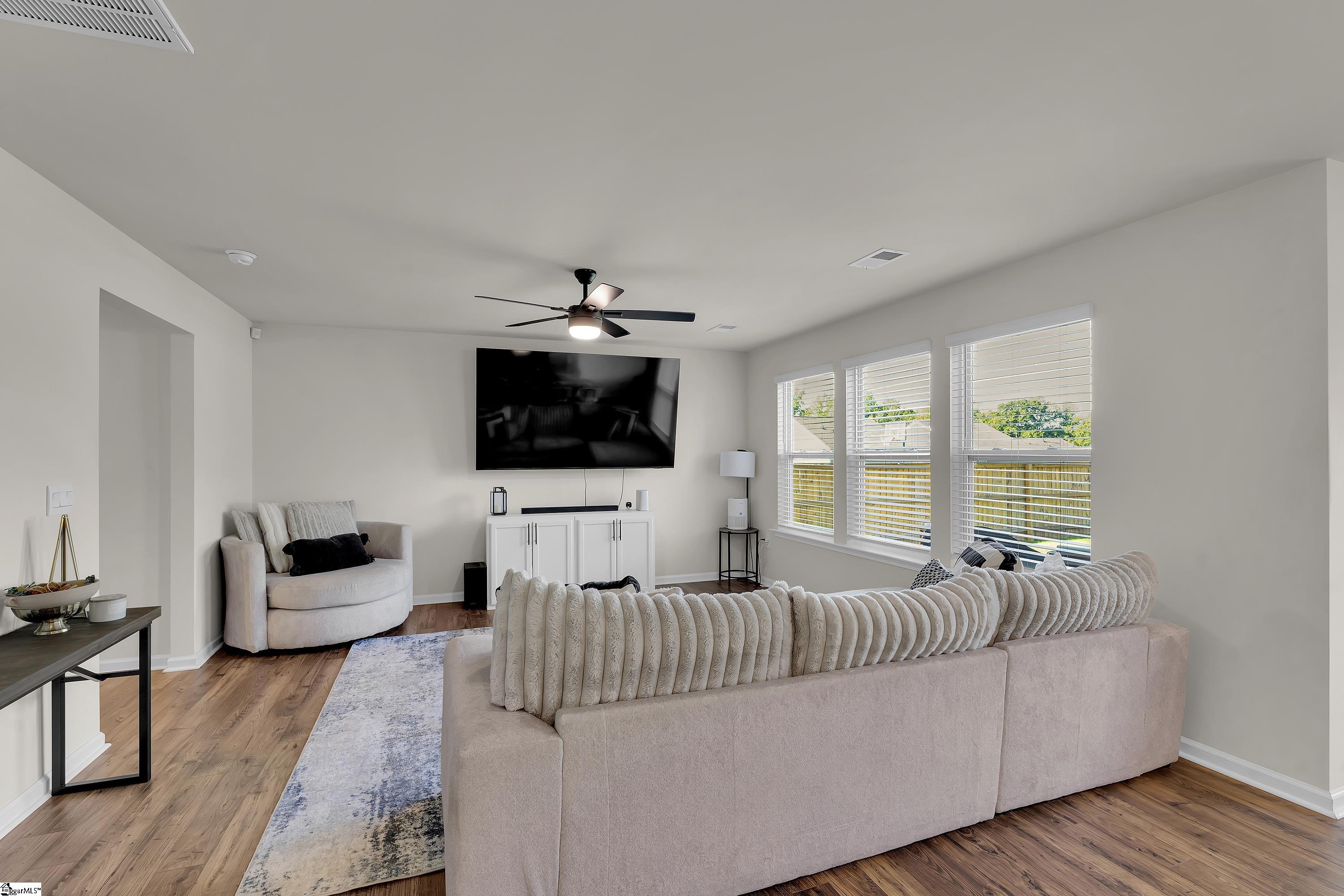 4723 Masterson Lane Property Photo 4