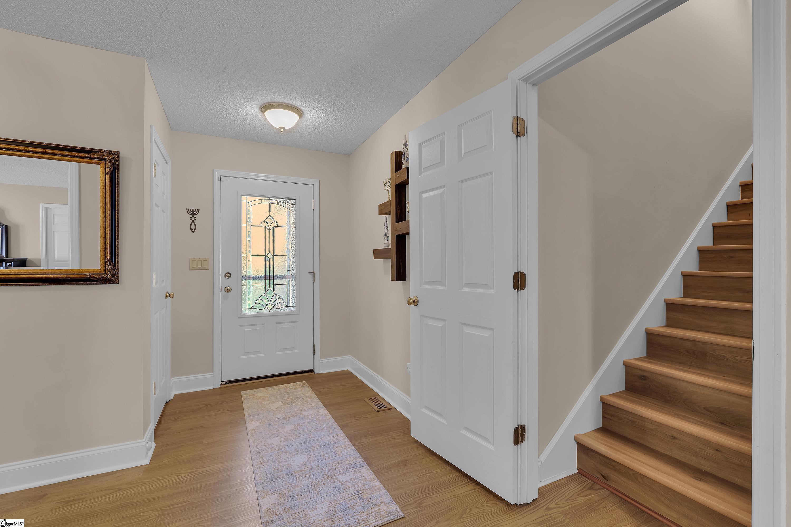 532 Dominion Way Property Photo 4