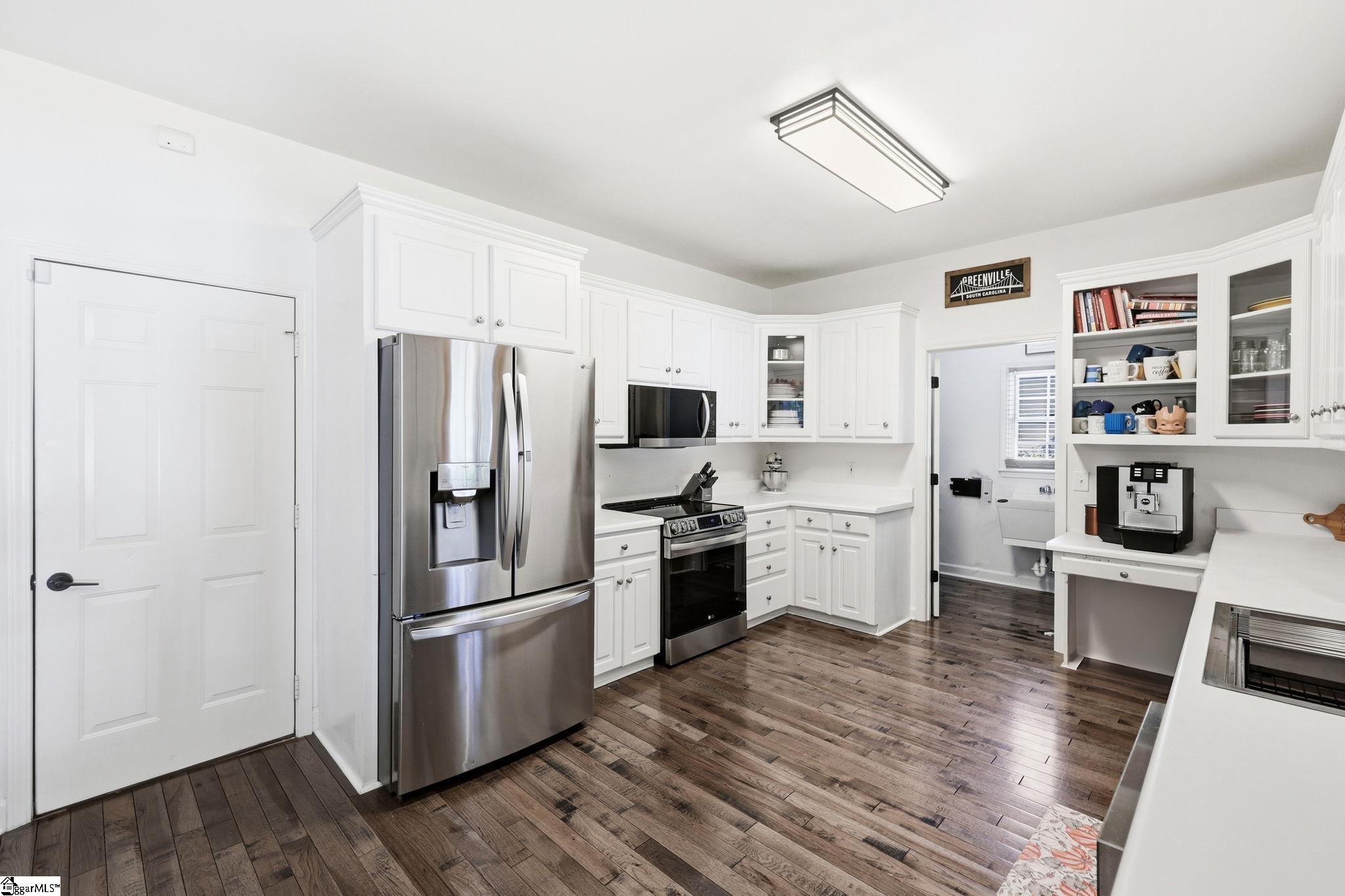 7 Pembark Lane Property Photo 19