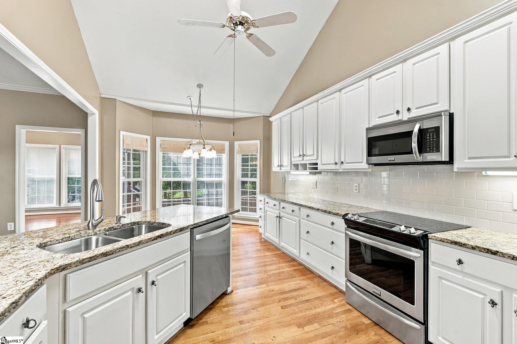 110 Amberjack Court Property Photo 13