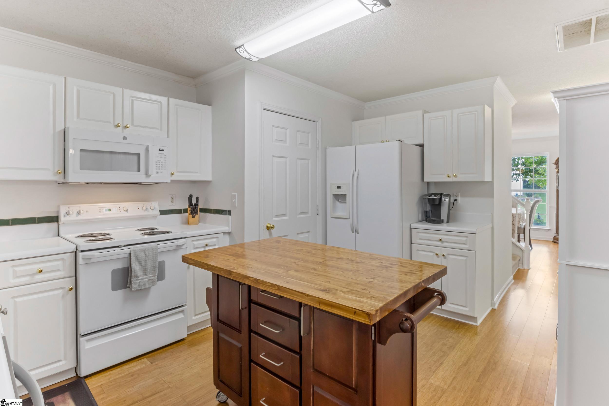 15 Birchstone Court Property Photo 8