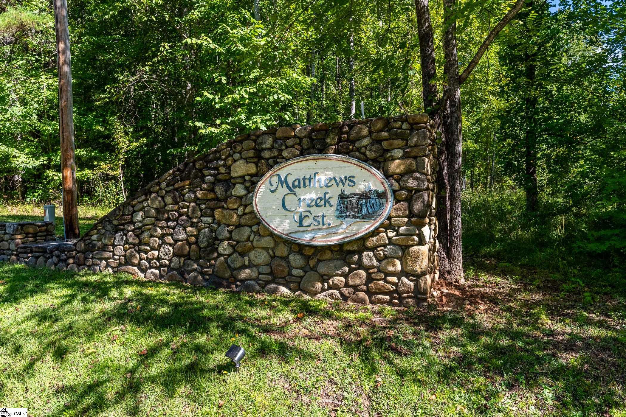 16 River Rock Court Property Photo 8