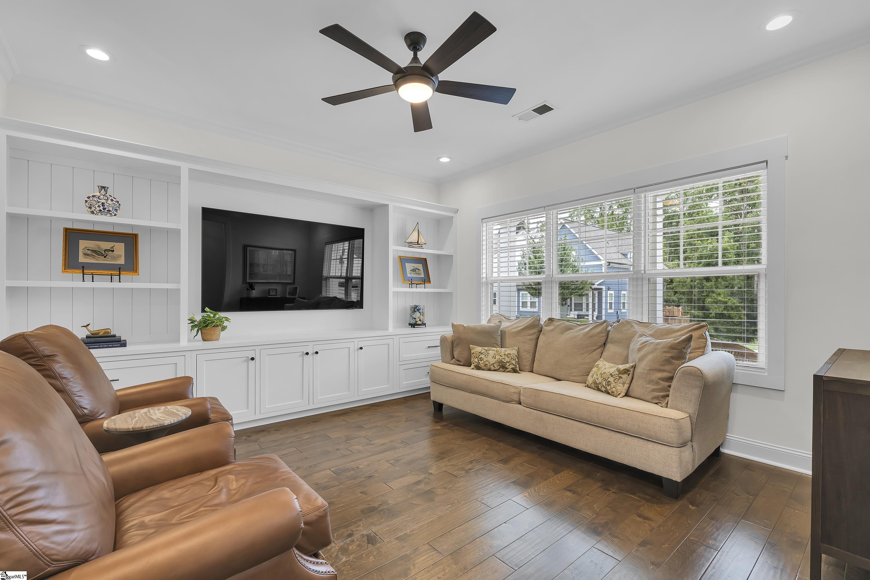 108 Greenridge Drive Property Photo 3