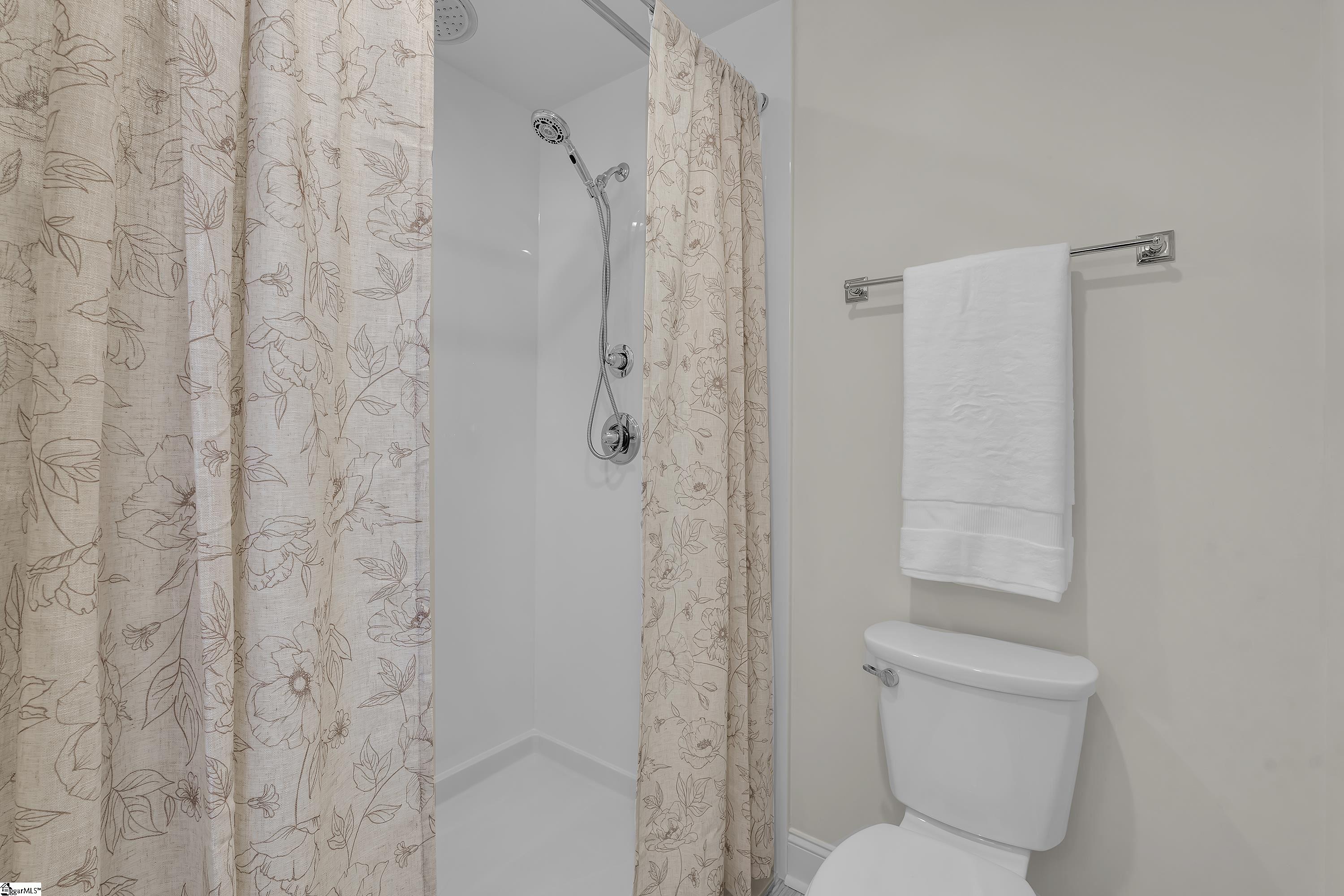 108 Greenridge Drive Property Photo 20