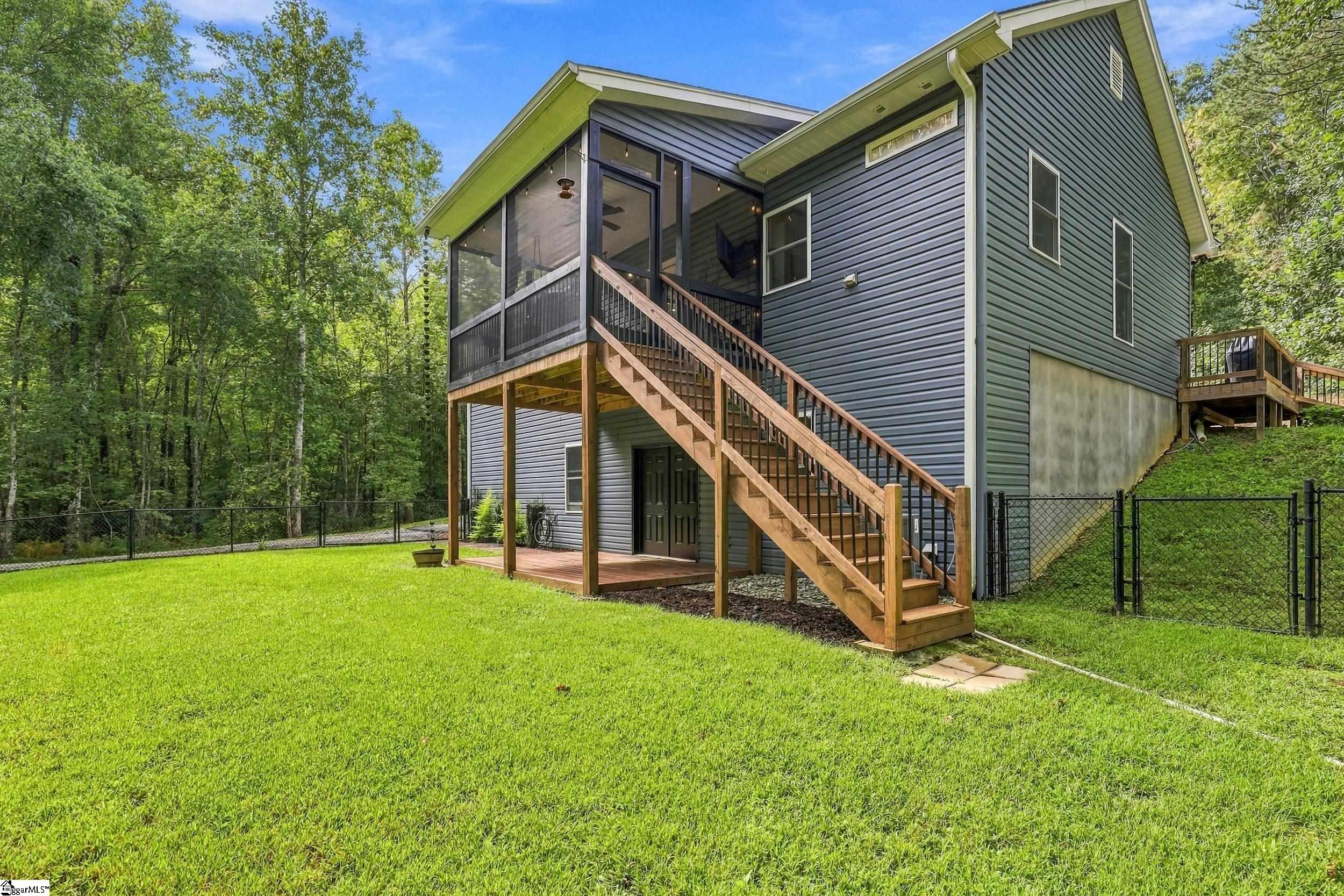 105 Forestville Road Property Photo 3