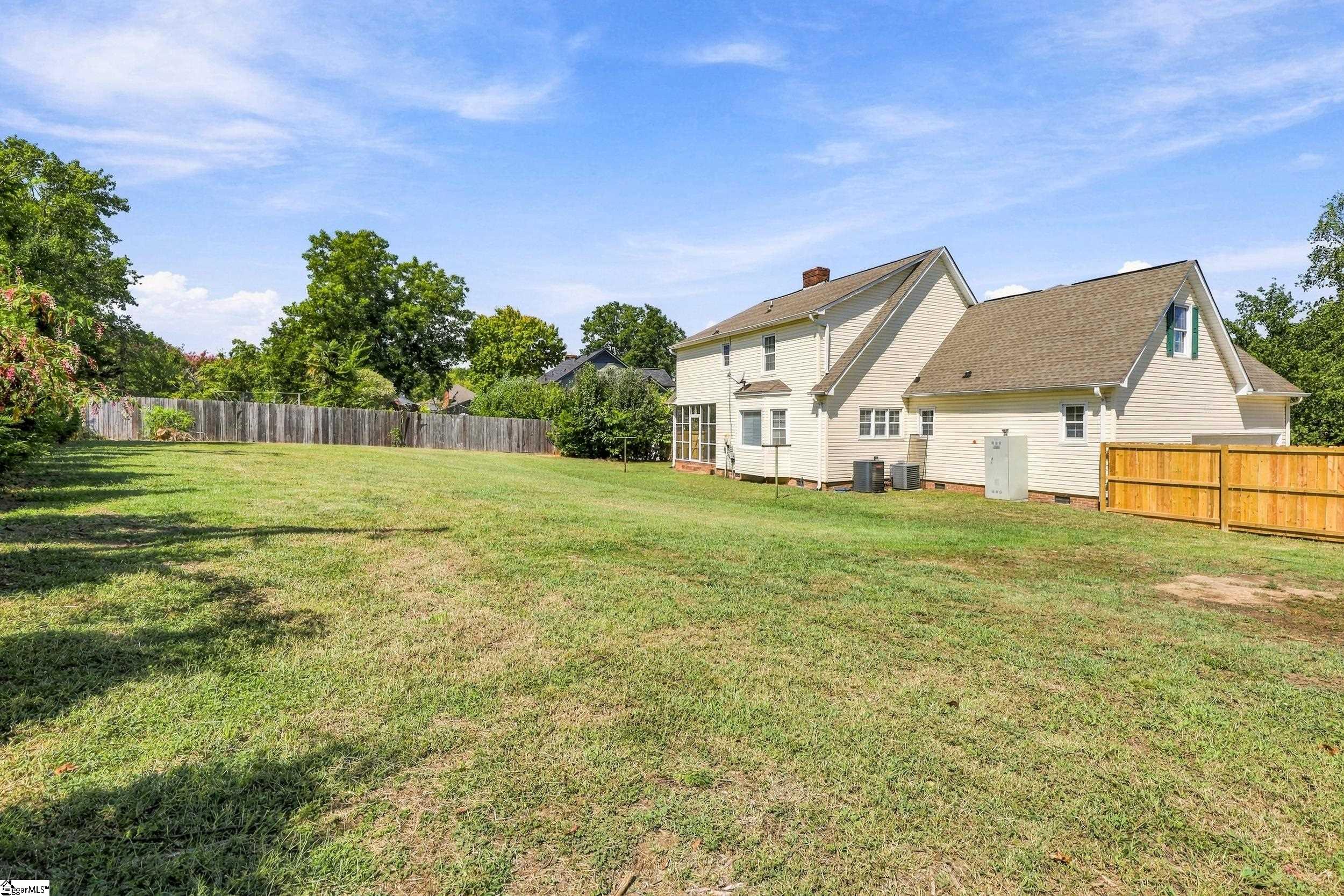 101 Hunters Woods Drive Property Photo 19