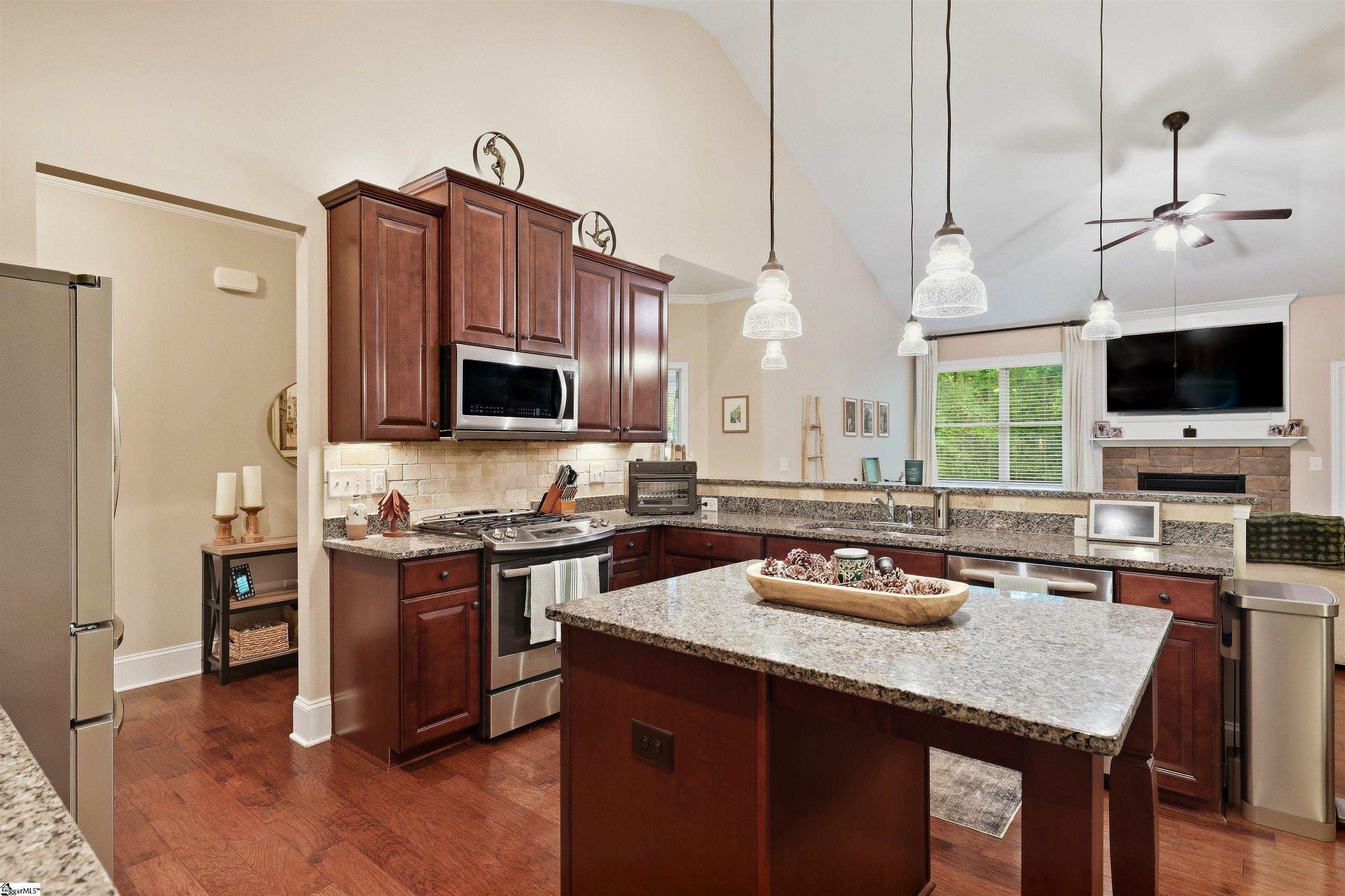 128 Waltzing Vine Lane Property Photo 14