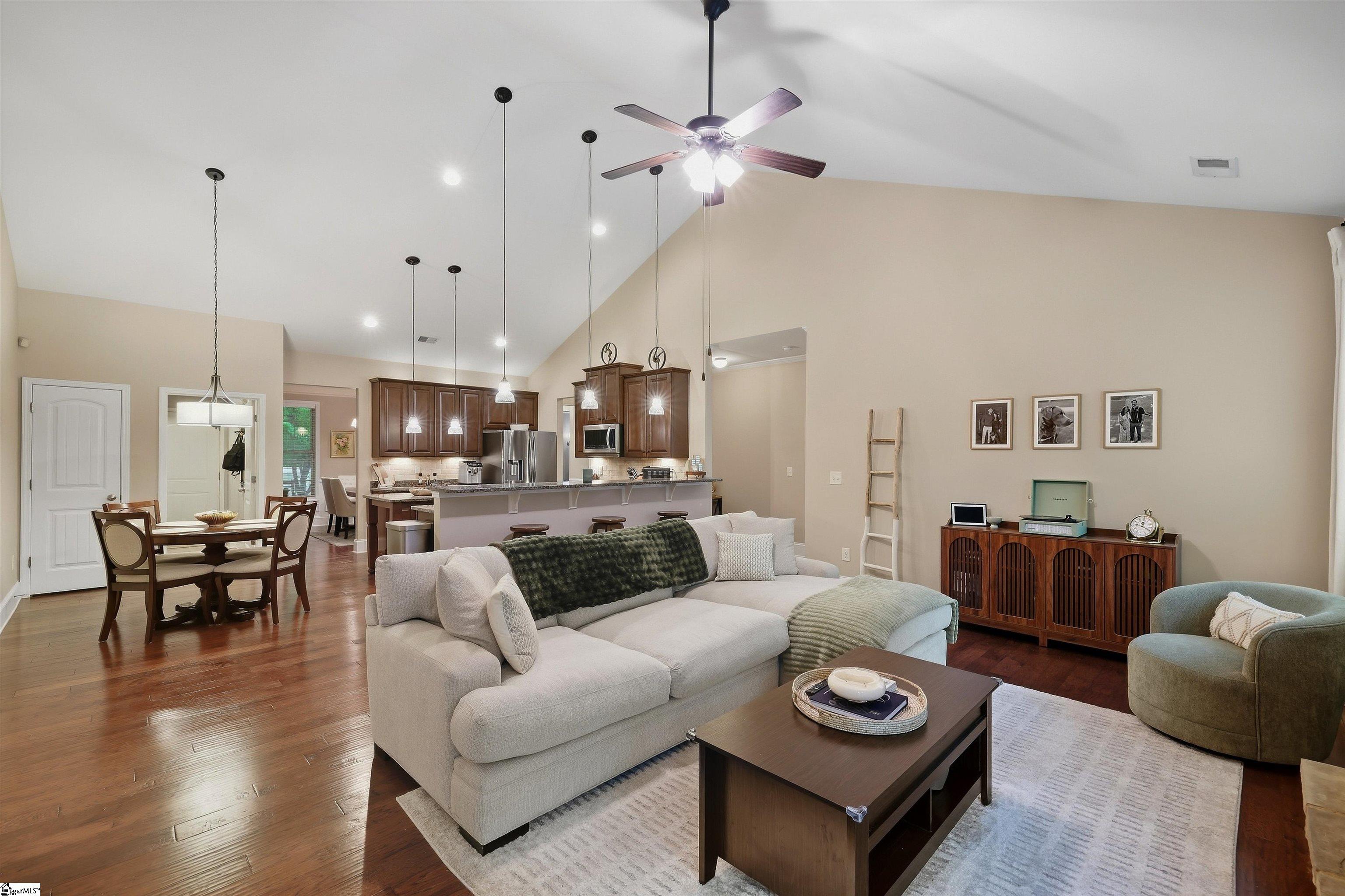 128 Waltzing Vine Lane Property Photo 21