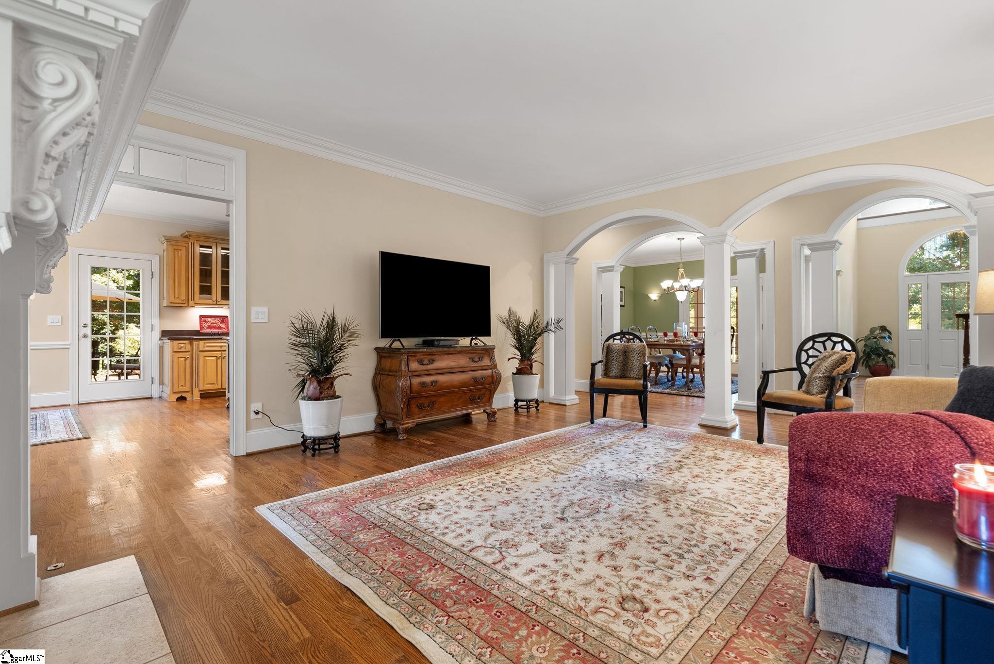 109 Meilland Drive Property Photo 9