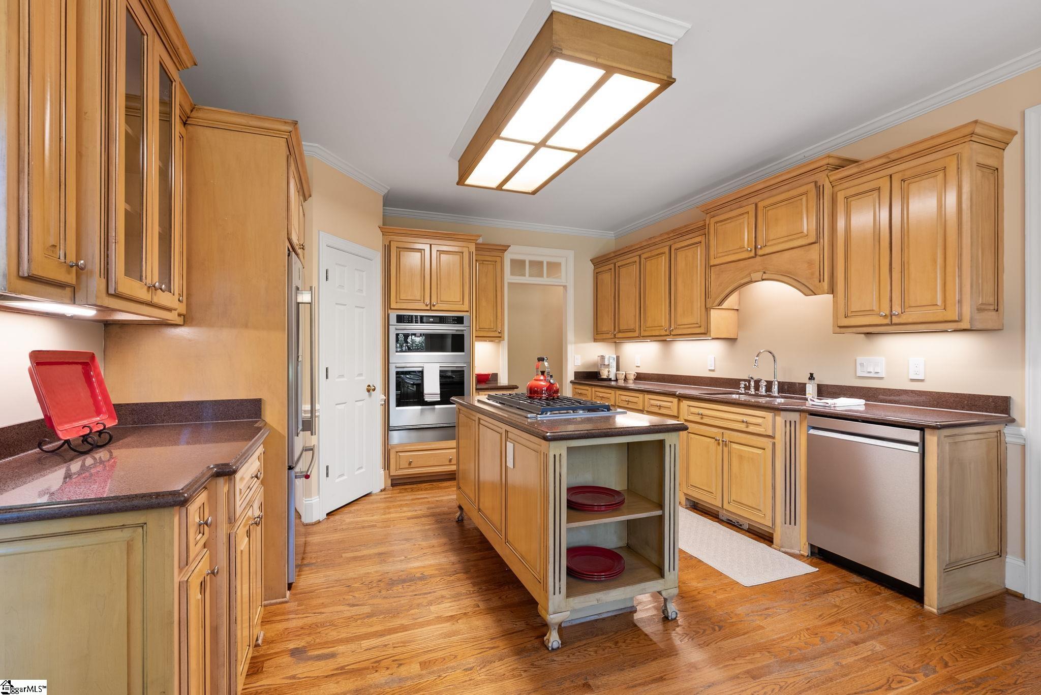 109 Meilland Drive Property Photo 10
