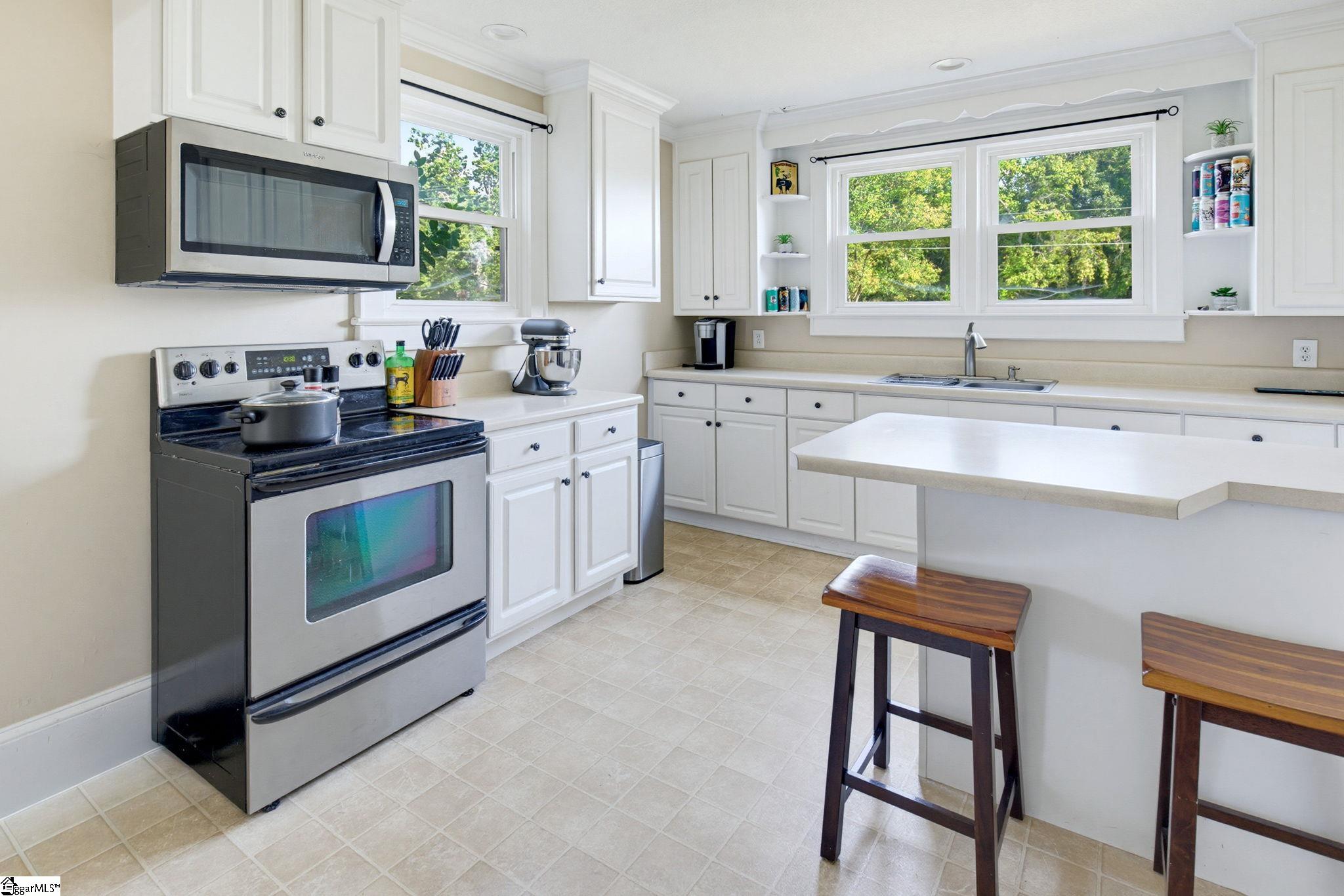 5301 Locust Hill Road Property Photo 8