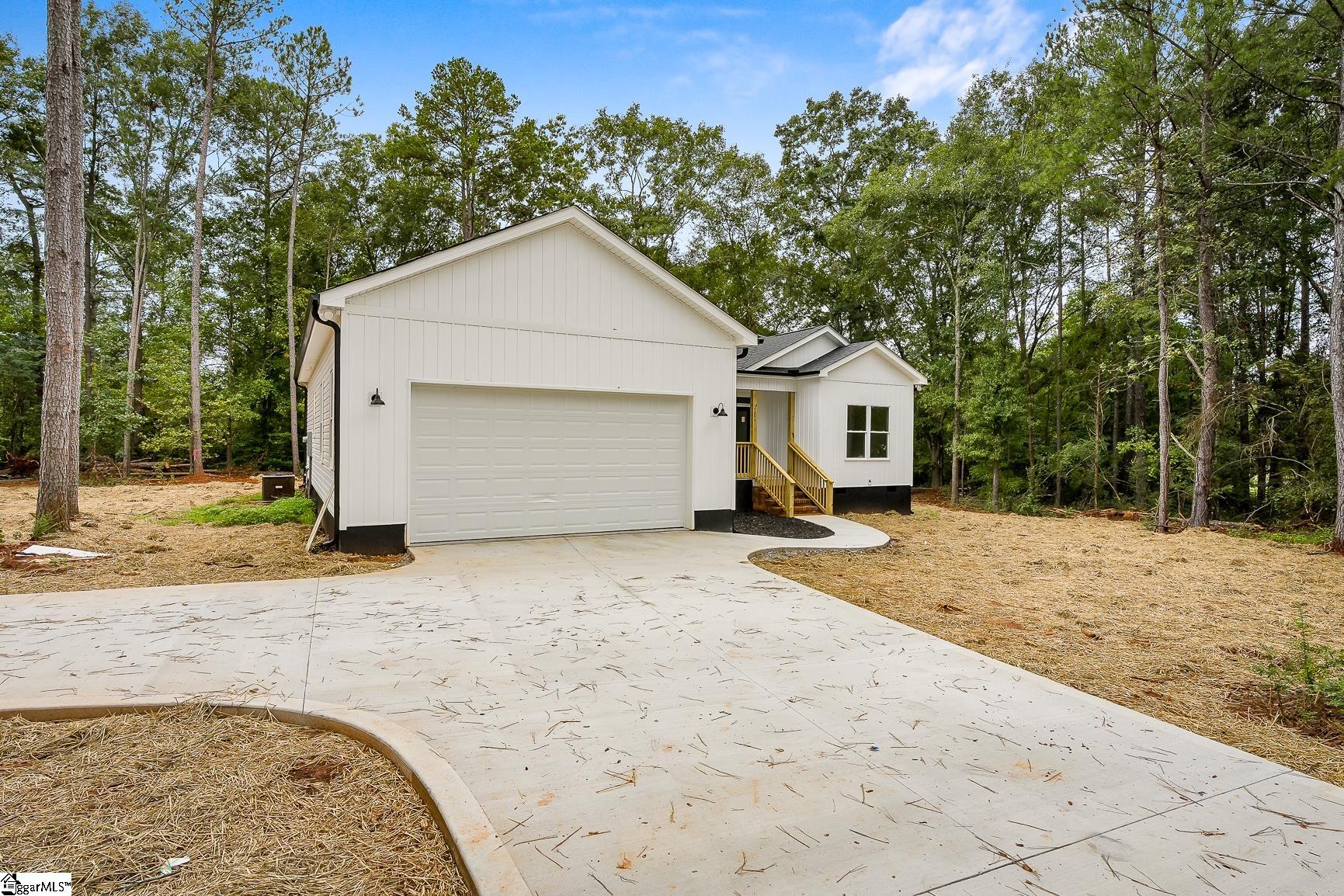 2204 White Street Extension Property Photo 2