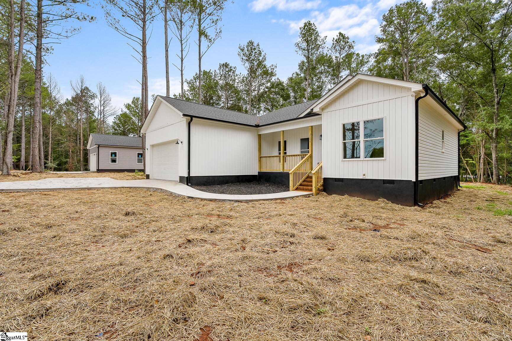 2204 White Street Extension Property Photo 3
