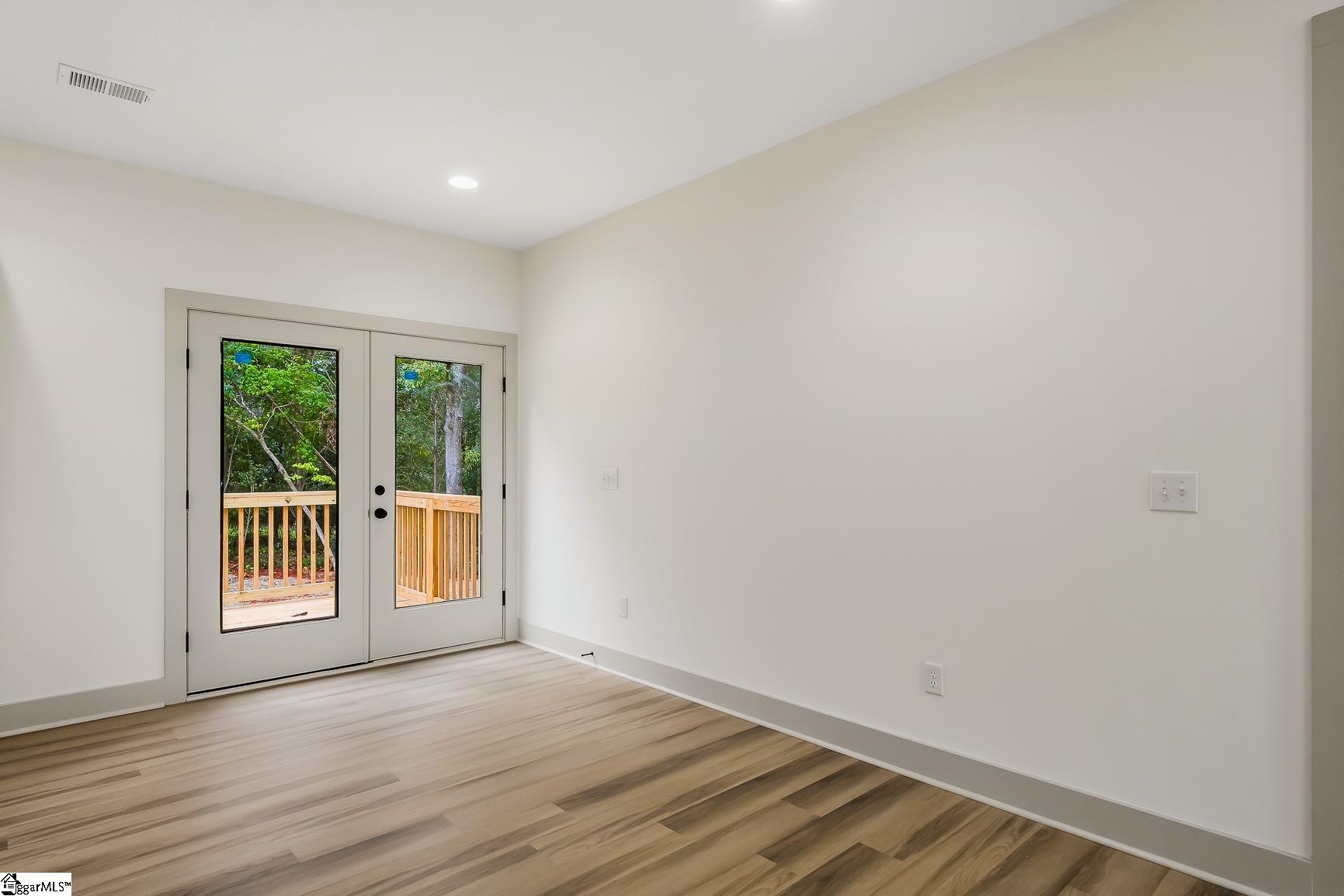 2204 White Street Extension Property Photo 17