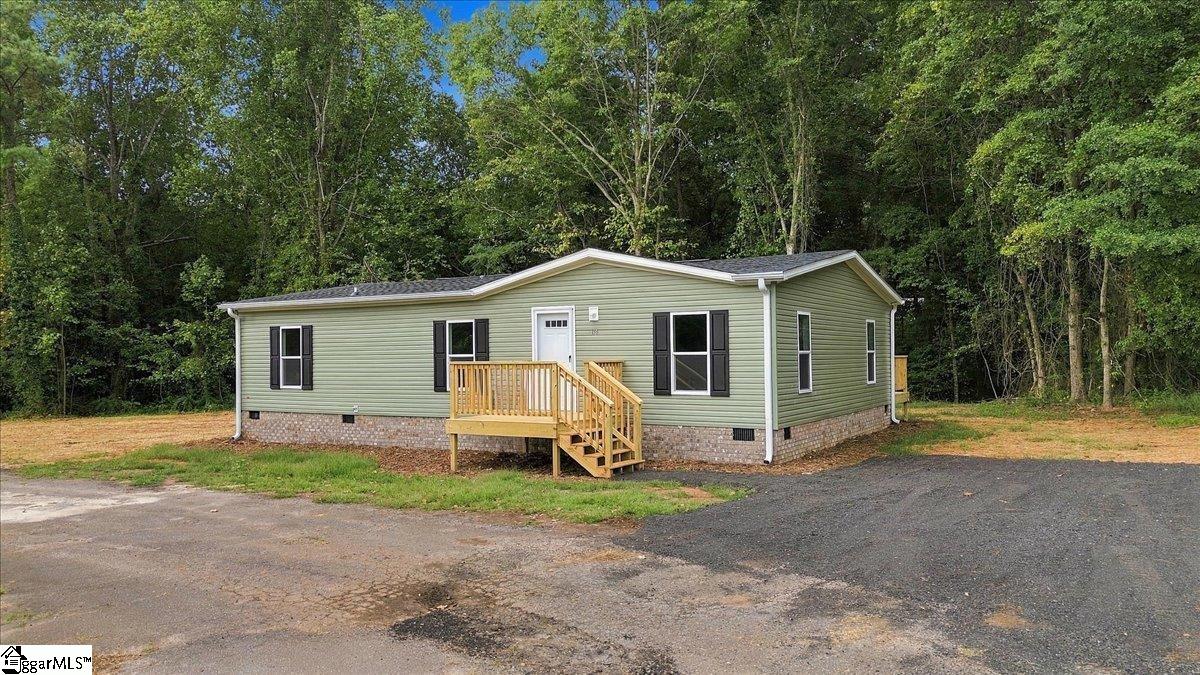 114 James Anthony Drive Property Photo 3
