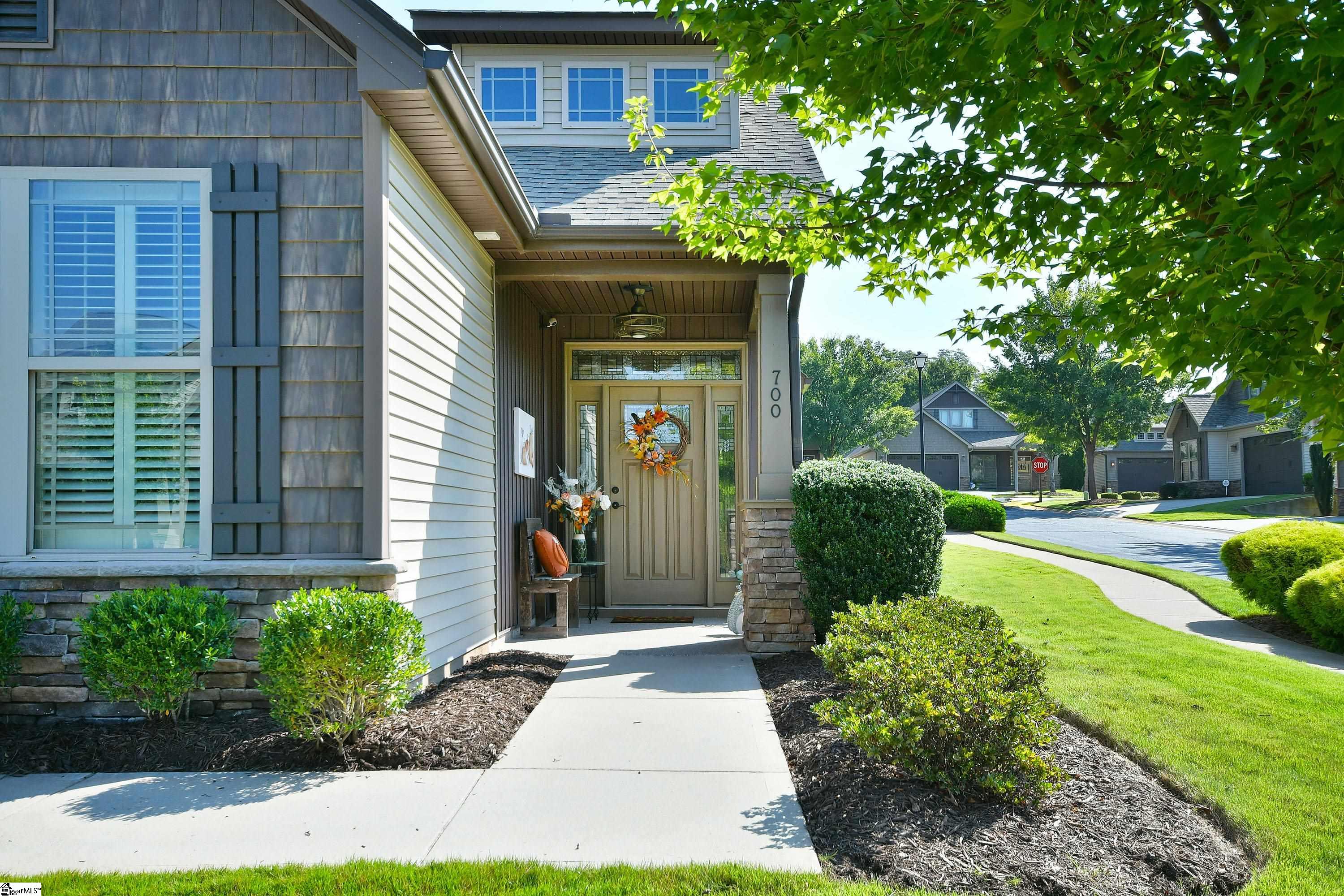 1604834 Property Photo 3