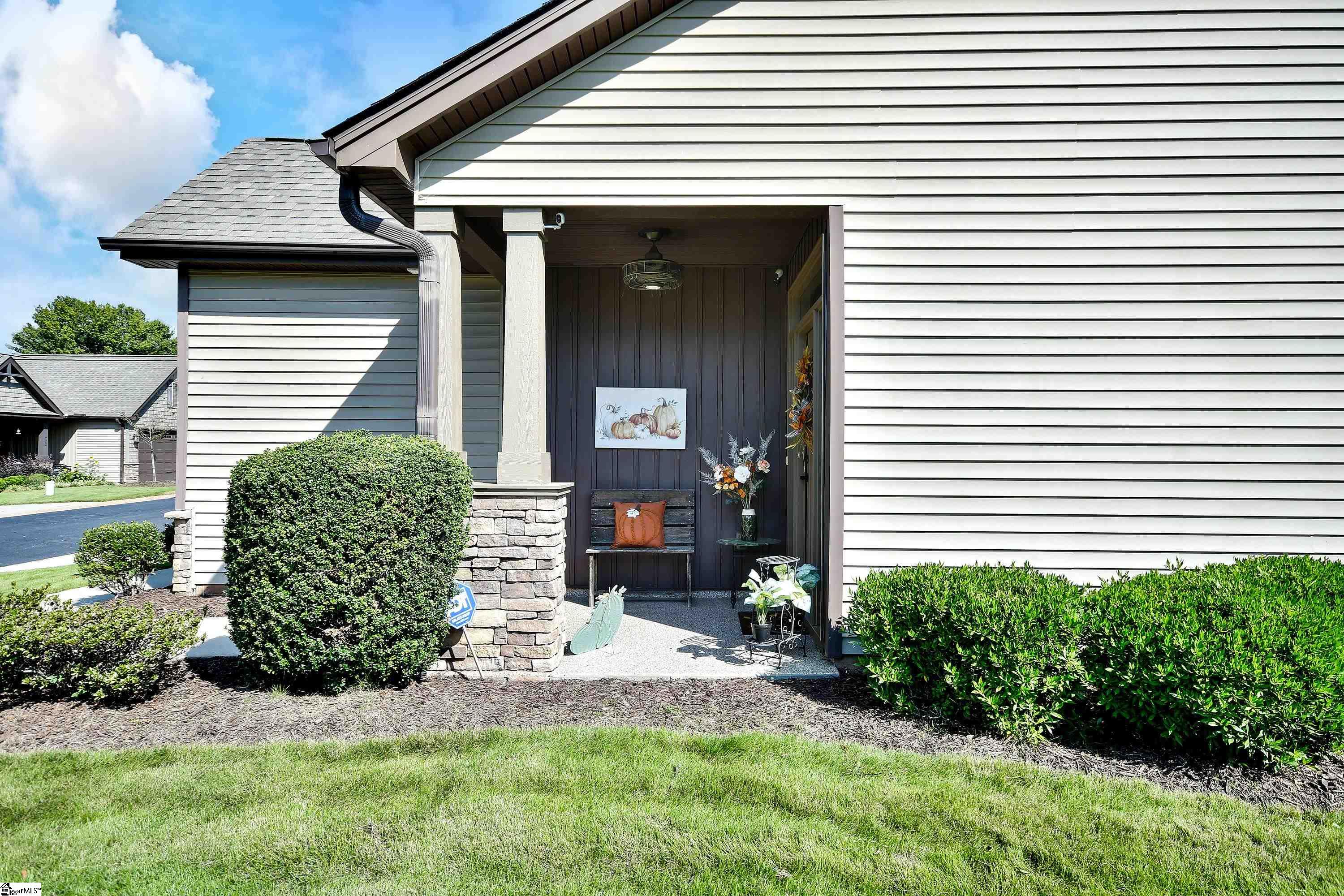 1604834 Property Photo 6