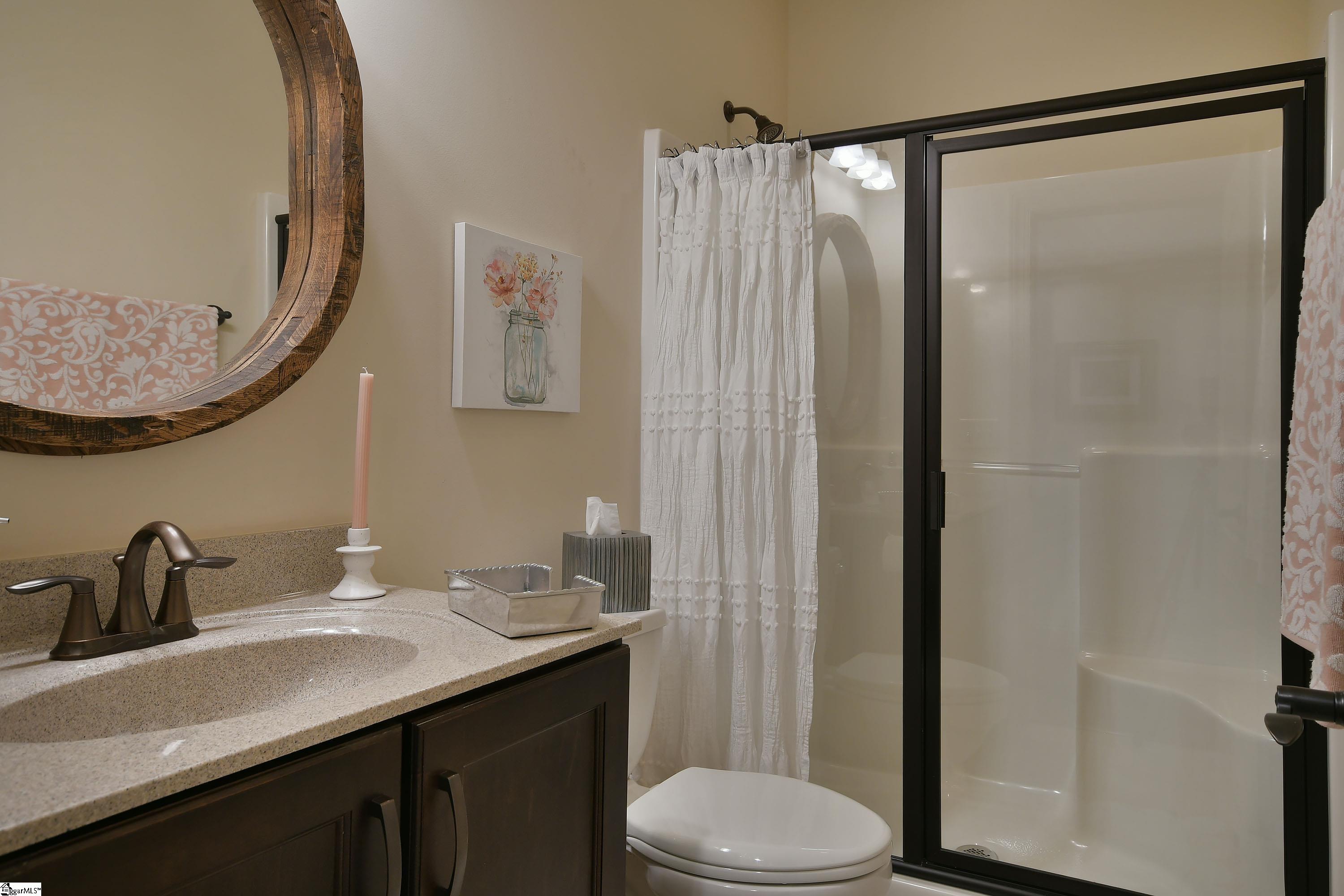 1604834 Property Photo 11