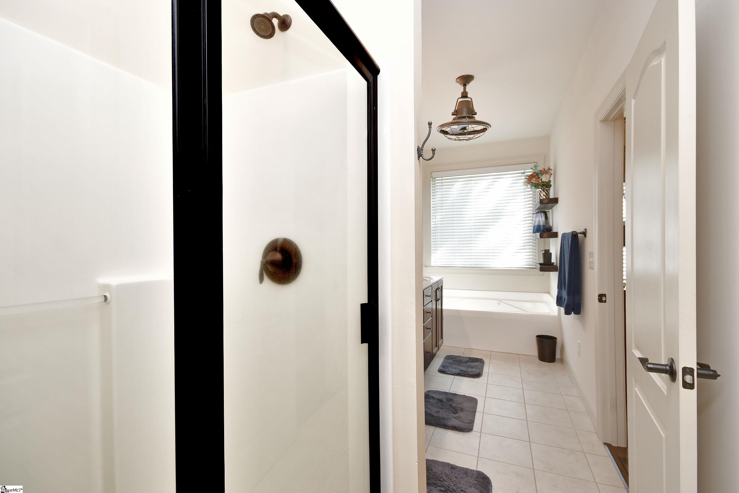 1604834 Property Photo 27