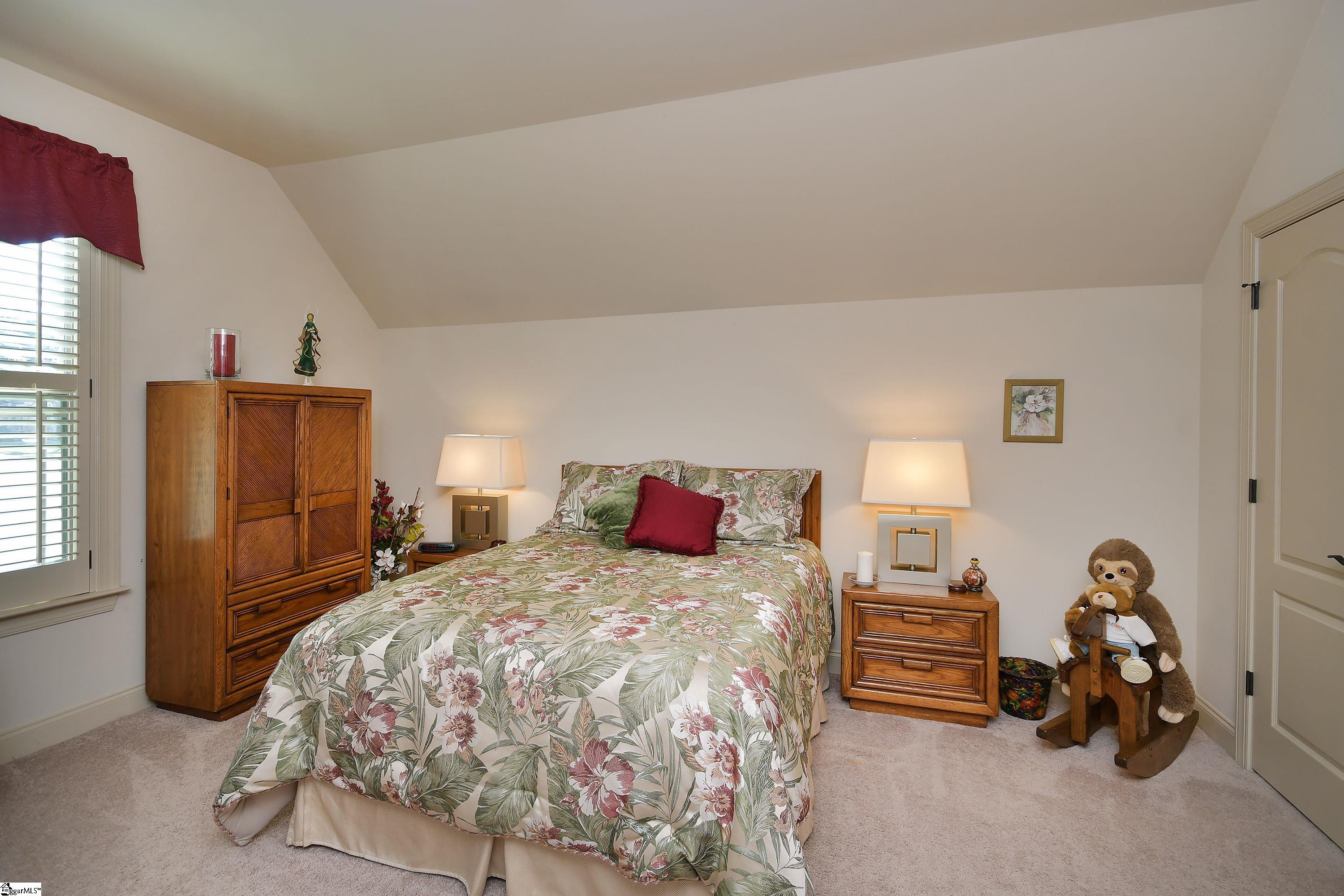 1604834 Property Photo 35