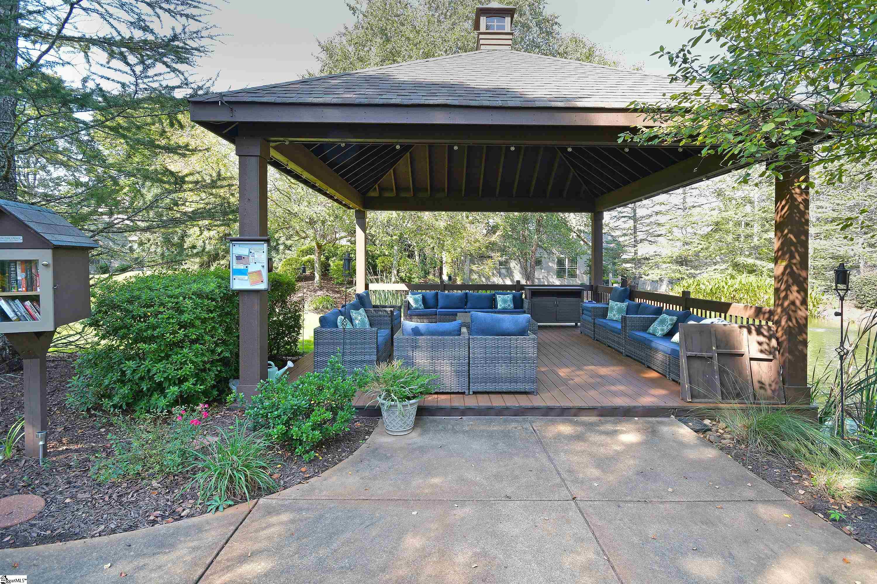 1604834 Property Photo 38