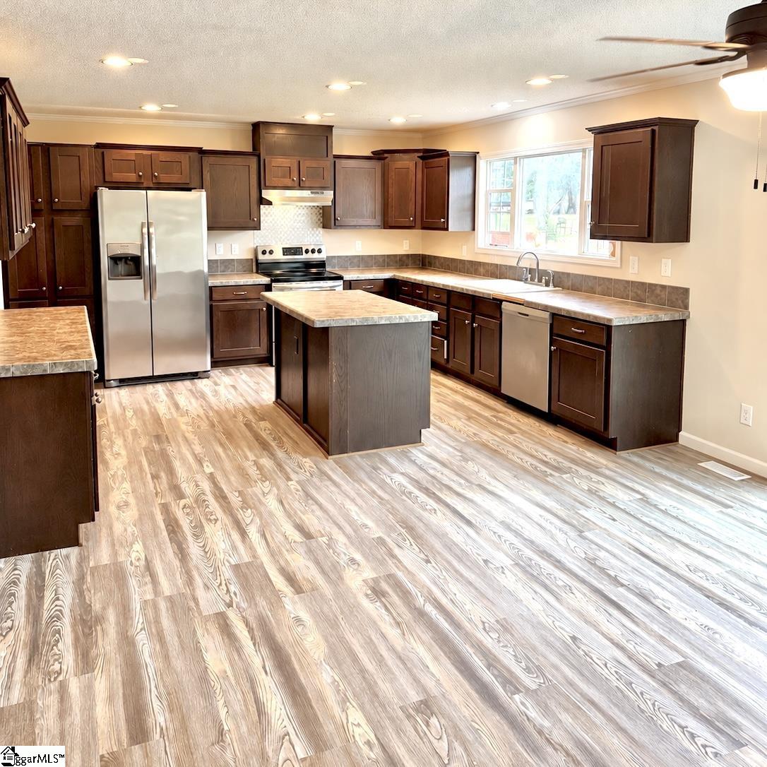 464 N Major Road Property Photo 6